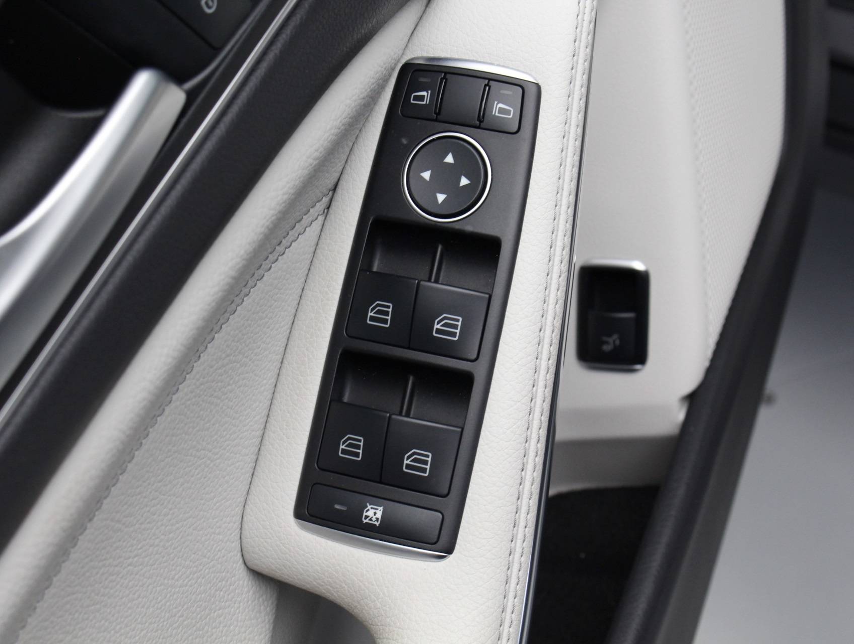 Florida Fine Cars - Used MERCEDES-BENZ GLA CLASS 2015 HOLLYWOOD GLA250