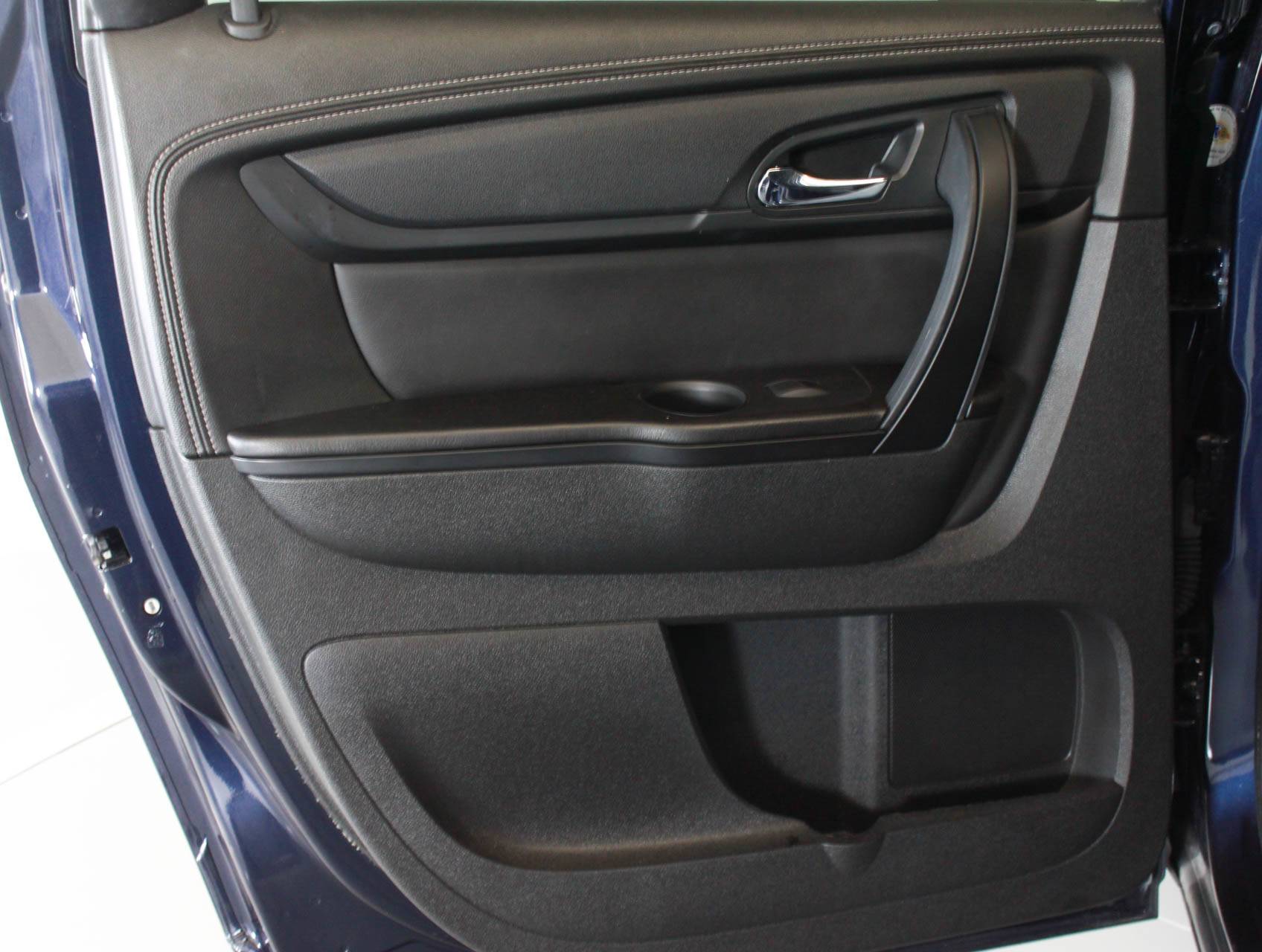 Florida Fine Cars - Used CHEVROLET TRAVERSE 2015 MARGATE 2LT