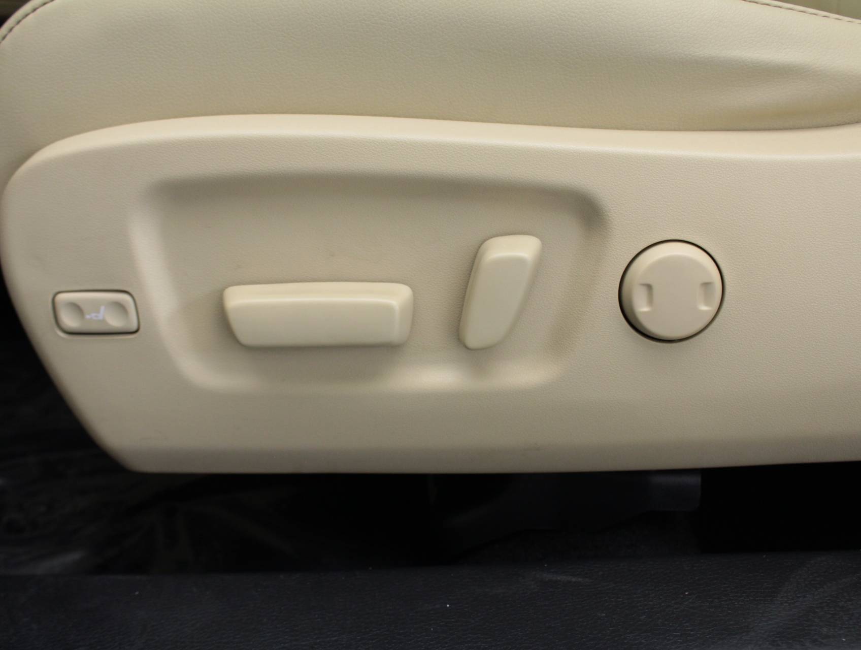 Florida Fine Cars - Used TOYOTA HIGHLANDER 2015 MIAMI Xle V6