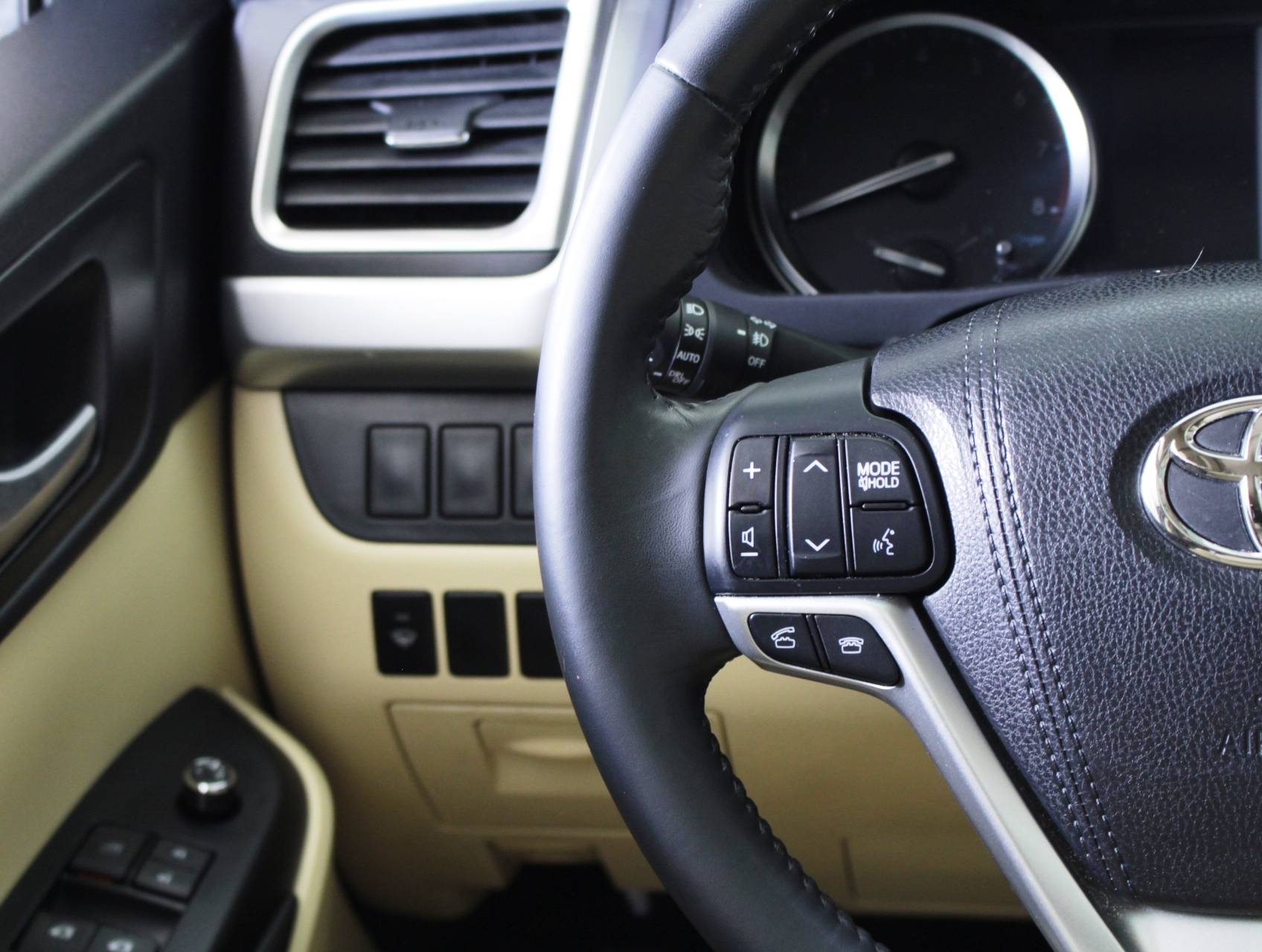 Florida Fine Cars - Used TOYOTA HIGHLANDER 2015 MIAMI Xle V6