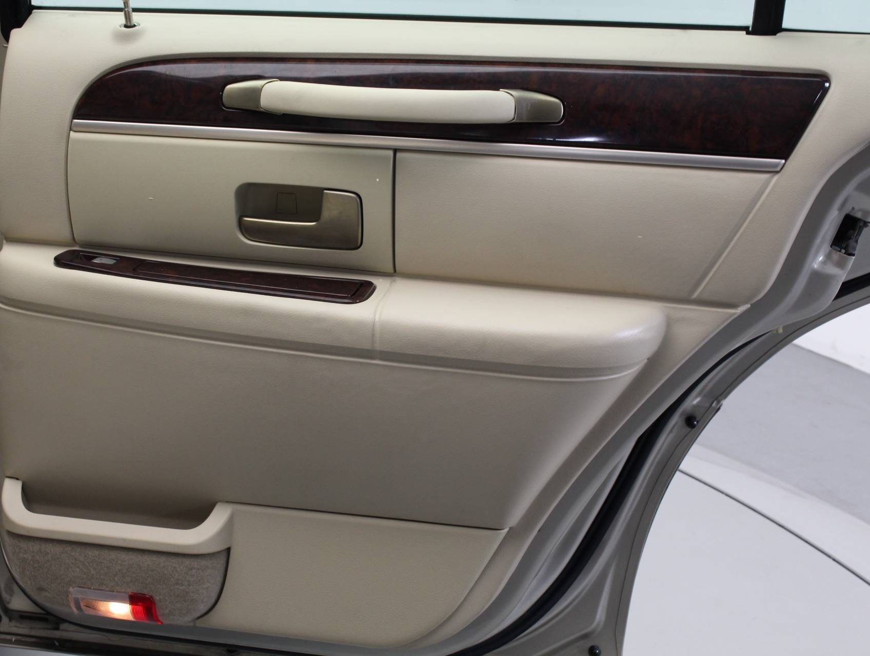 Florida Fine Cars - Used LINCOLN TOWN CAR 2011 WEST PALM SIGNATURE LIMITED