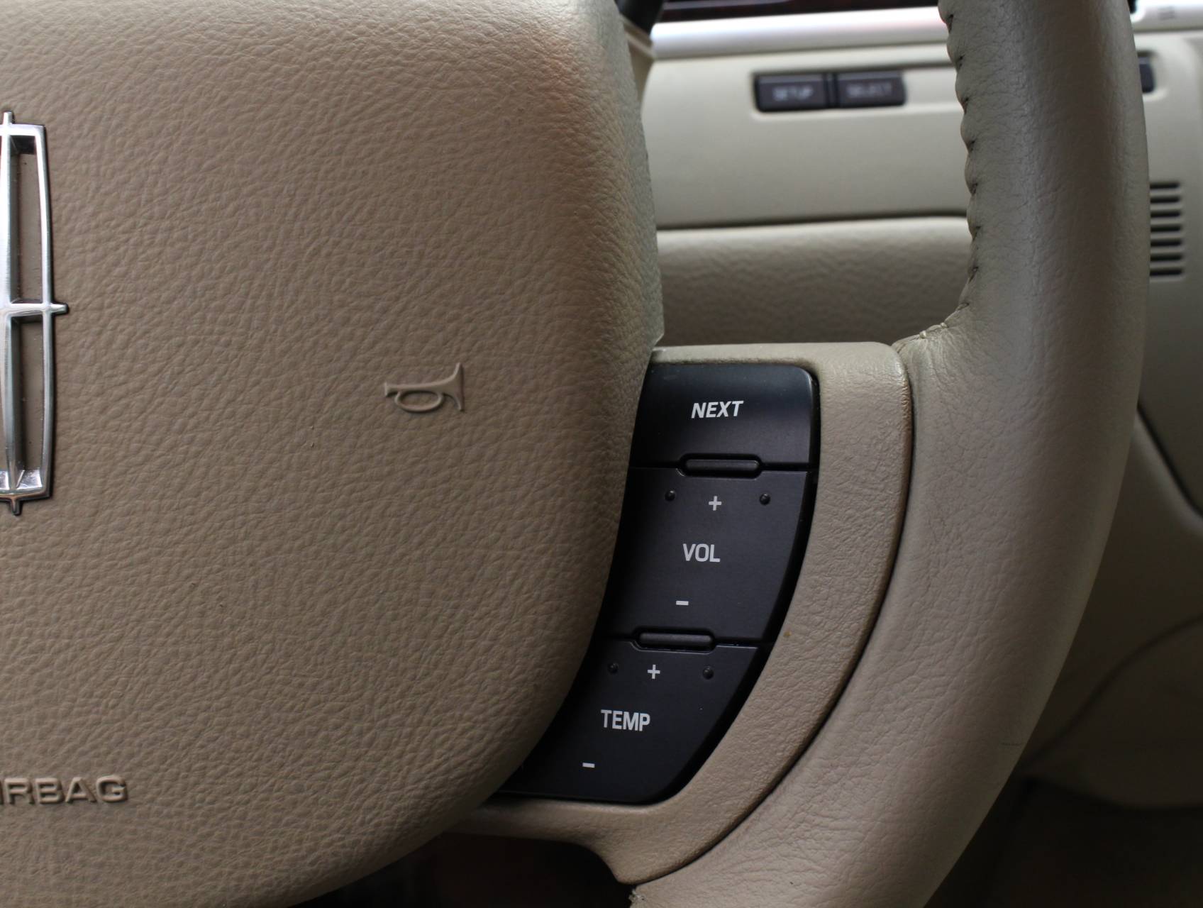 Florida Fine Cars - Used LINCOLN TOWN CAR 2011 WEST PALM SIGNATURE LIMITED