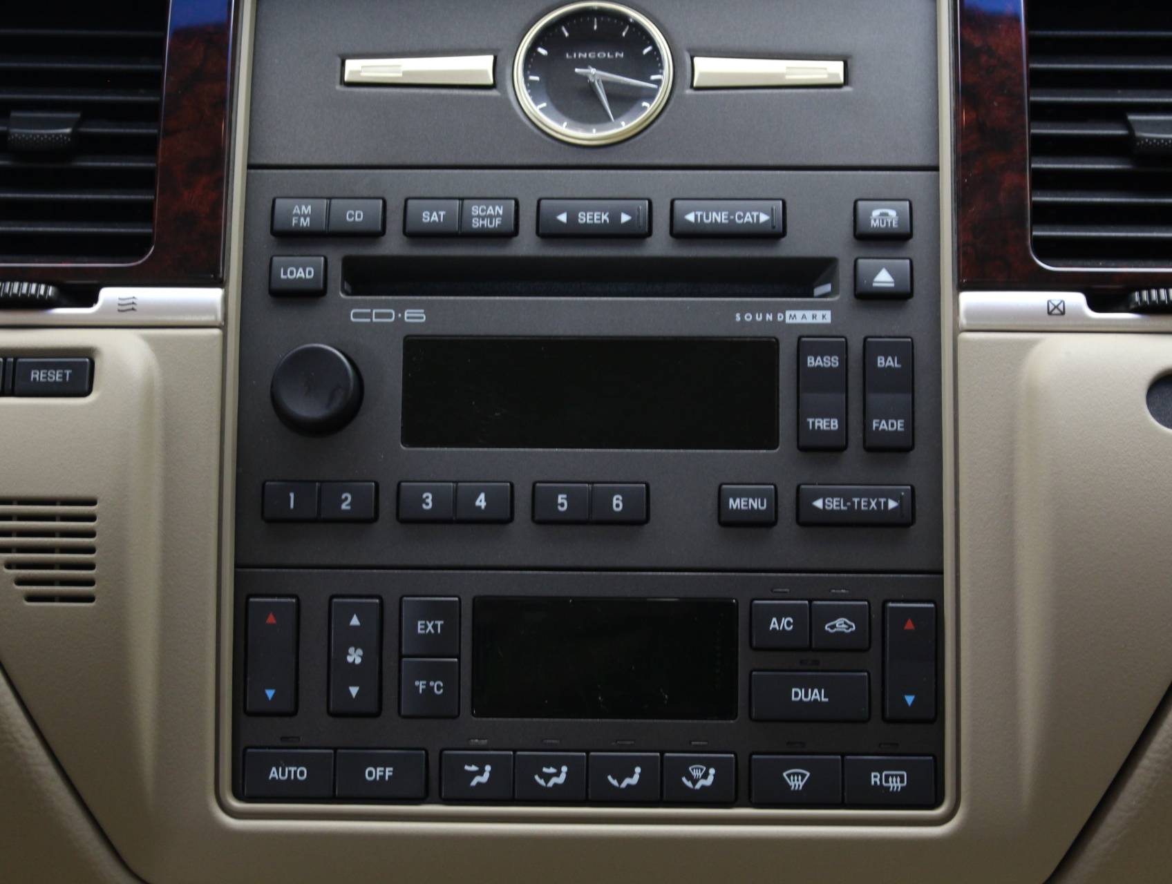 Florida Fine Cars - Used LINCOLN TOWN CAR 2011 WEST PALM SIGNATURE LIMITED