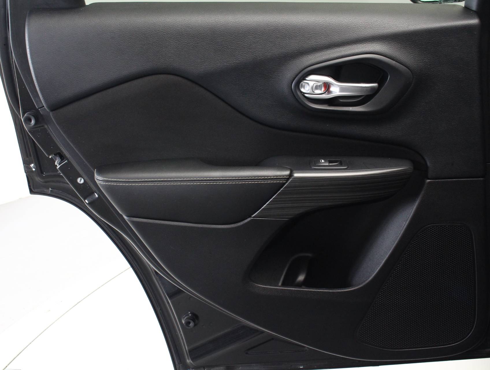 Florida Fine Cars - Used JEEP CHEROKEE 2015 WEST PALM LATITUDE