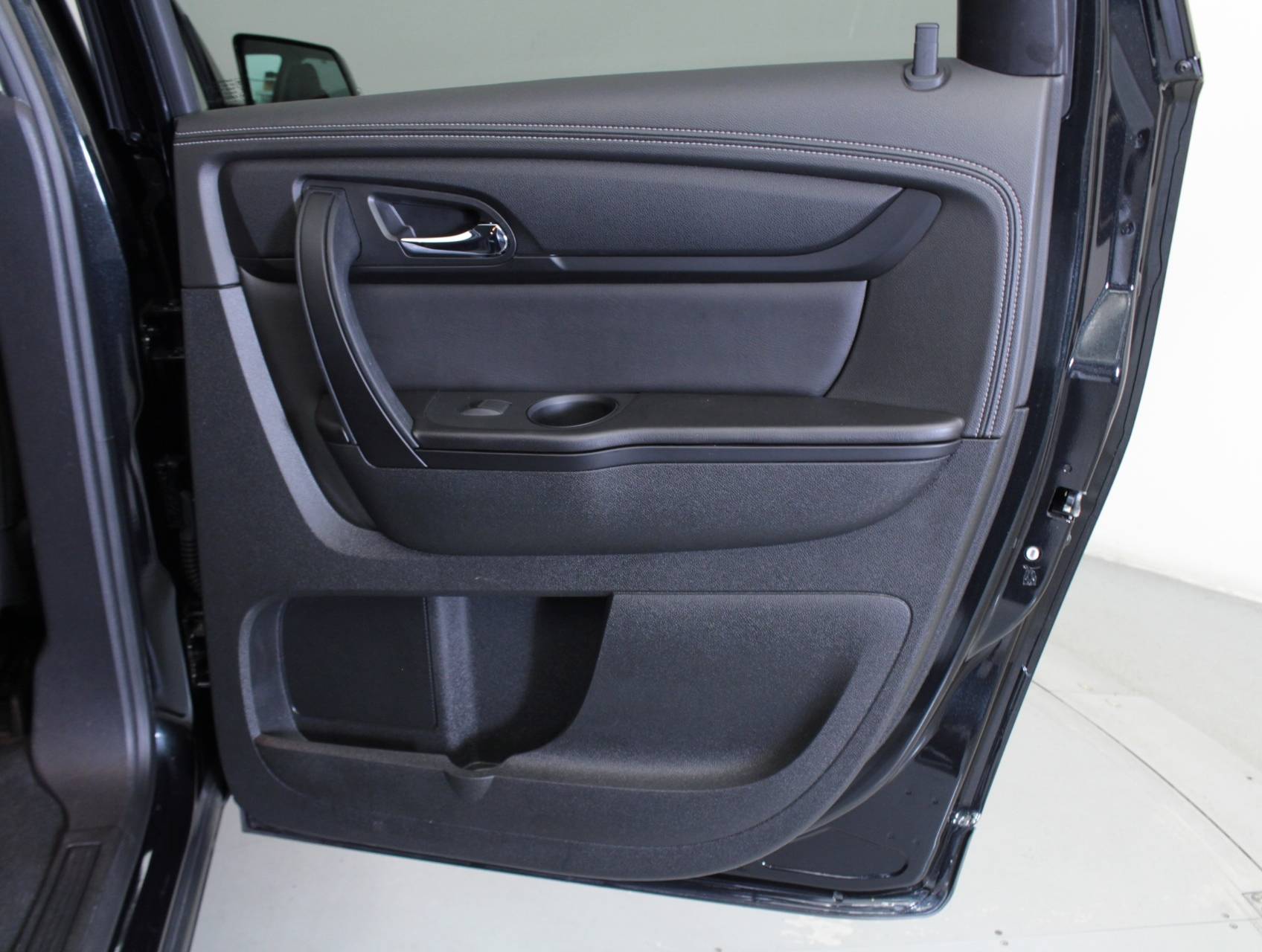 Florida Fine Cars - Used CHEVROLET TRAVERSE 2015 MARGATE 2LT