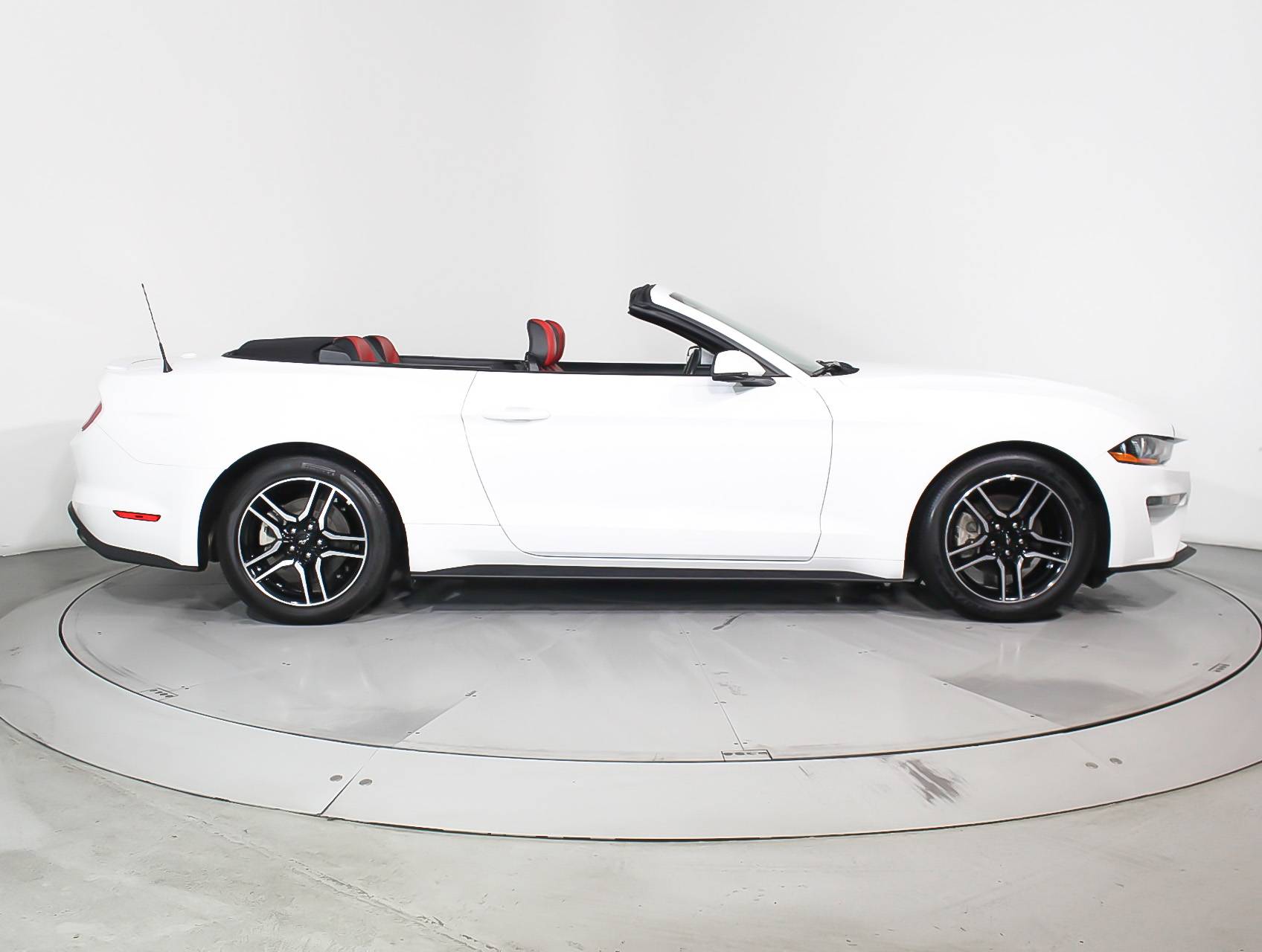 Florida Fine Cars - Used FORD MUSTANG 2018 HOLLYWOOD Ecoboost Premium