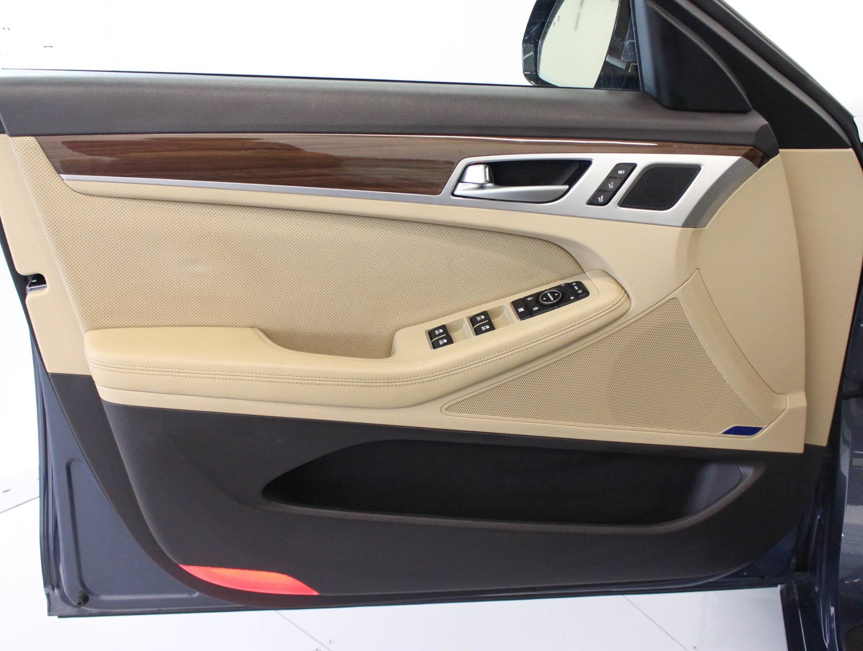 Florida Fine Cars - Used HYUNDAI GENESIS 2015 MARGATE Technology Package