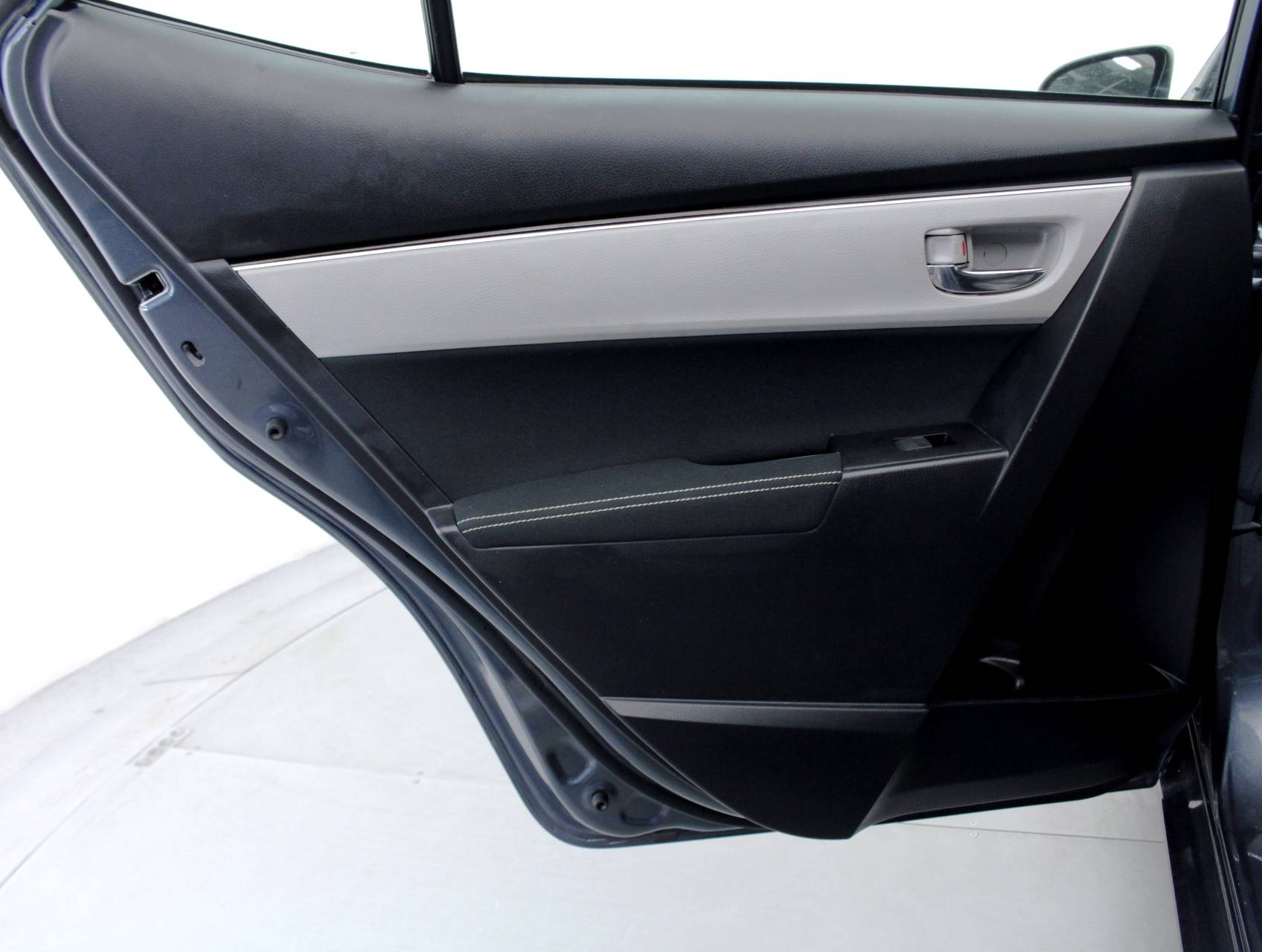 Florida Fine Cars - Used TOYOTA COROLLA 2017 HOLLYWOOD Le