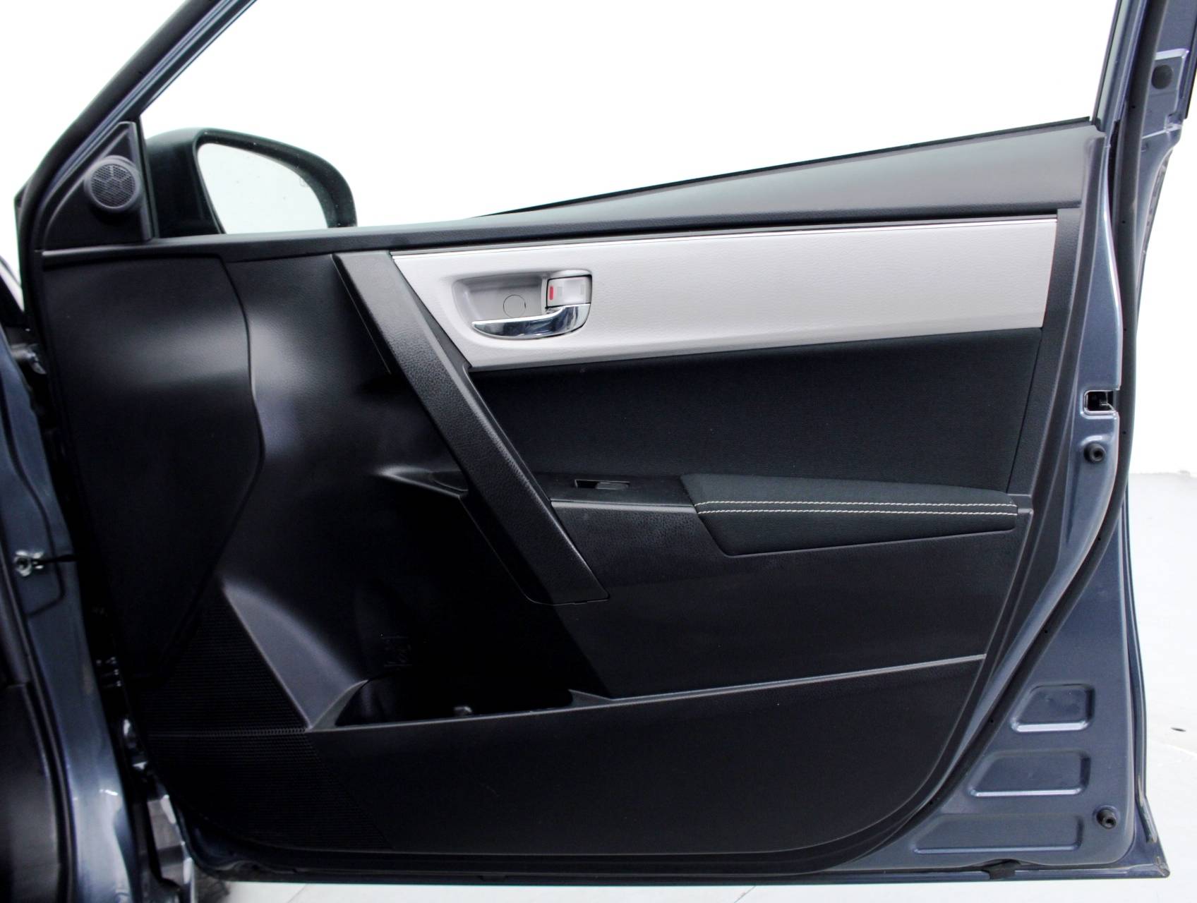 Florida Fine Cars - Used TOYOTA COROLLA 2017 HOLLYWOOD Le