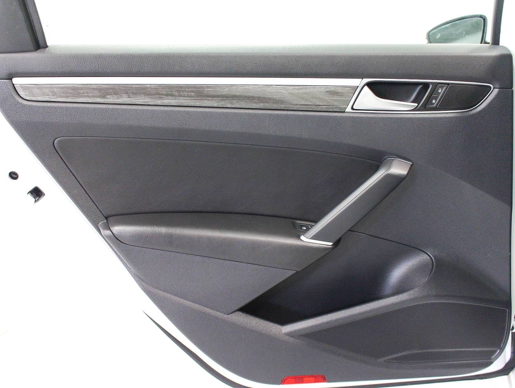 Florida Fine Cars - Used VOLKSWAGEN PASSAT 2016 MARGATE Se Tech