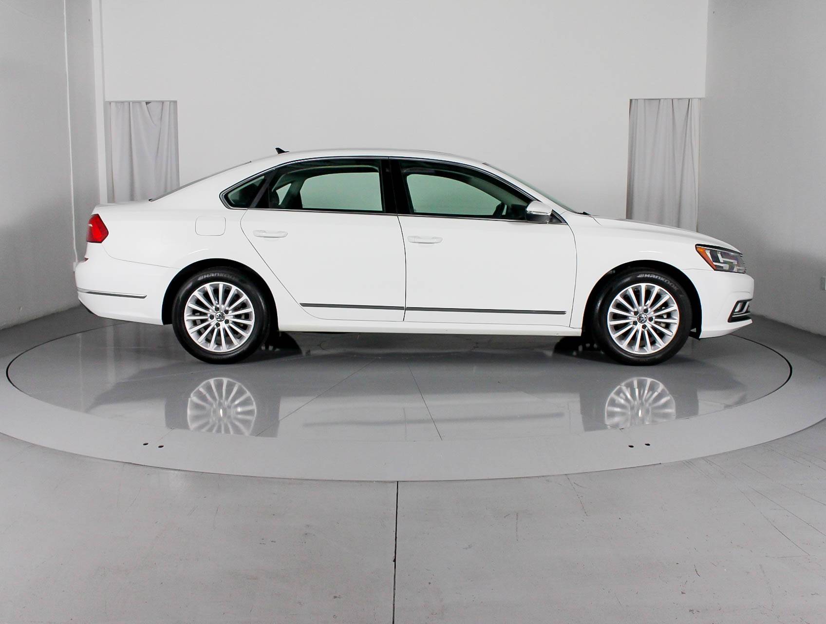 Florida Fine Cars - Used VOLKSWAGEN PASSAT 2016 MARGATE Se Tech
