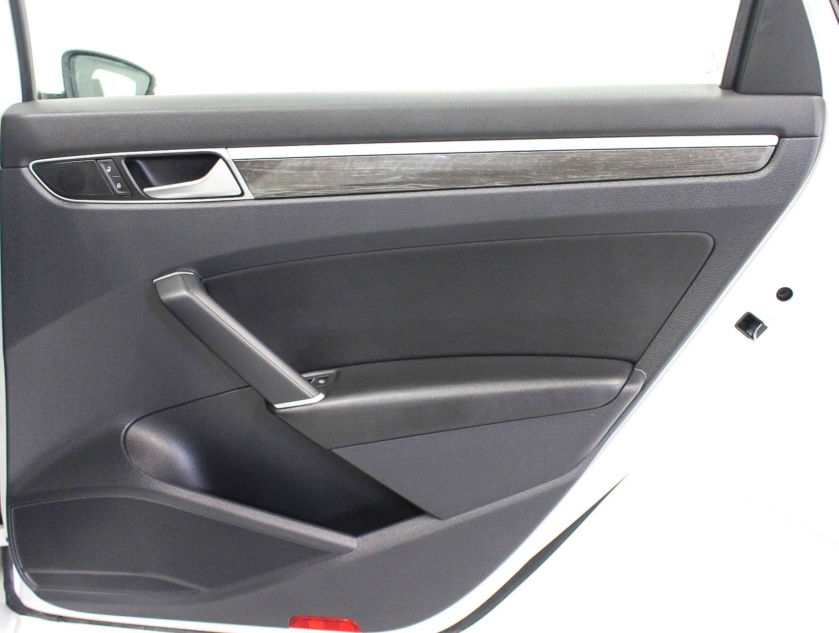 Florida Fine Cars - Used VOLKSWAGEN PASSAT 2016 MARGATE Se Tech