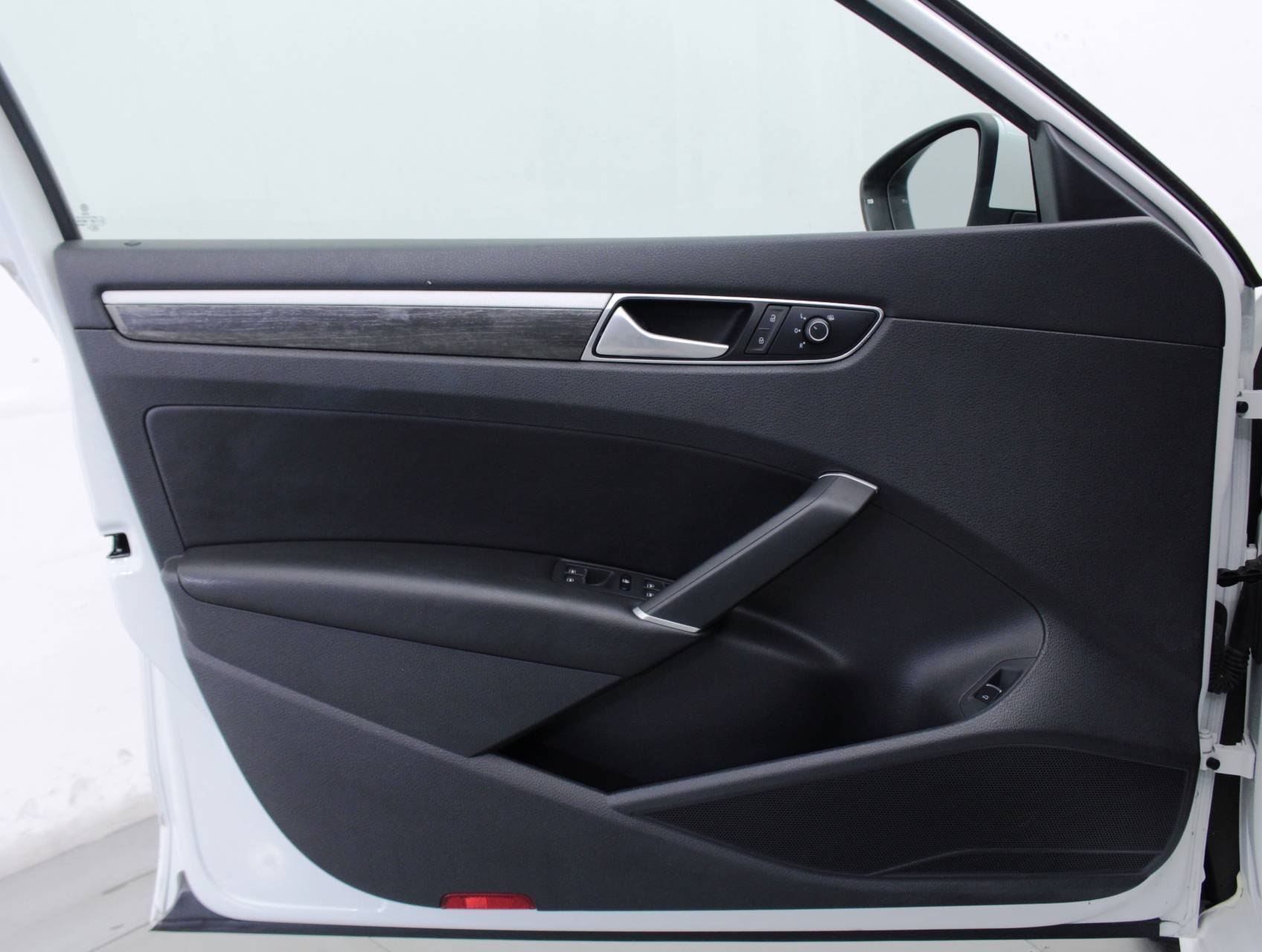 Florida Fine Cars - Used VOLKSWAGEN PASSAT 2016 MIAMI 1.8t Se