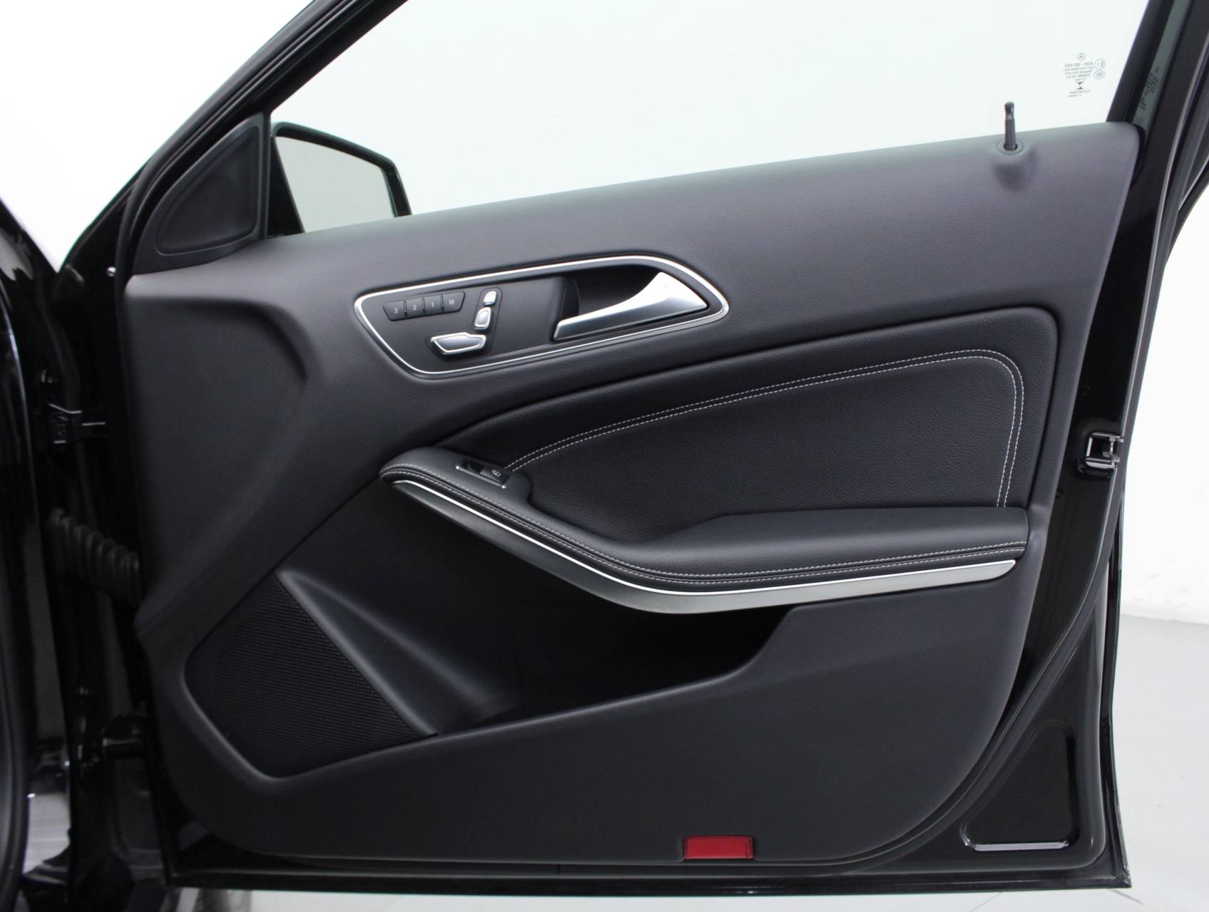 Florida Fine Cars - Used MERCEDES-BENZ GLA CLASS 2018 MIAMI GLA250