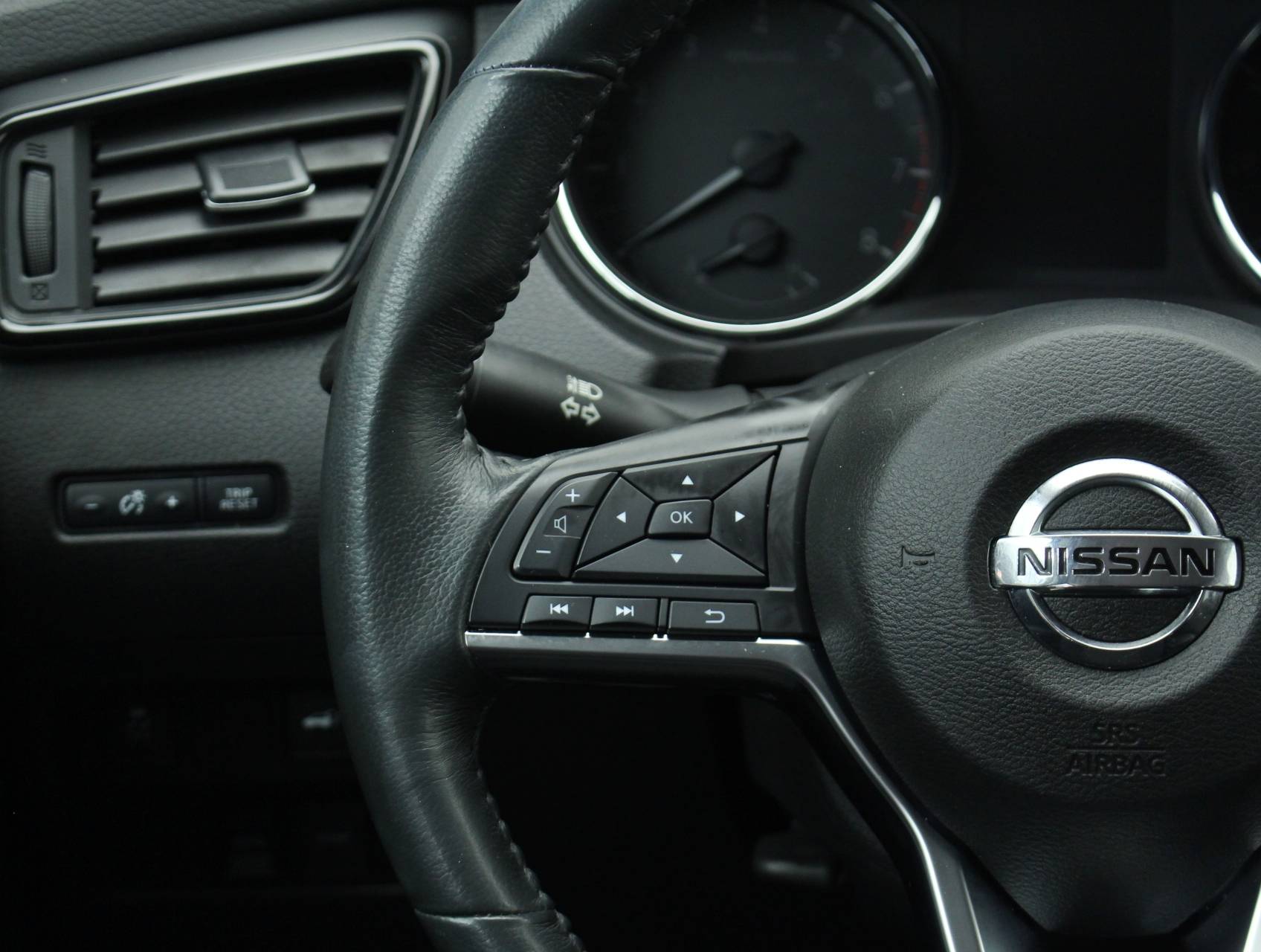 Florida Fine Cars - Used NISSAN ROGUE 2018 MIAMI Sv Awd