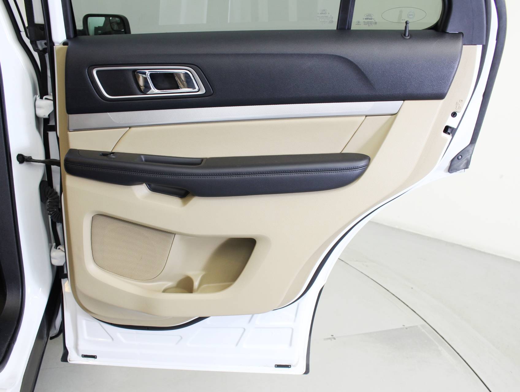 Florida Fine Cars - Used FORD EXPLORER 2016 HOLLYWOOD XLT