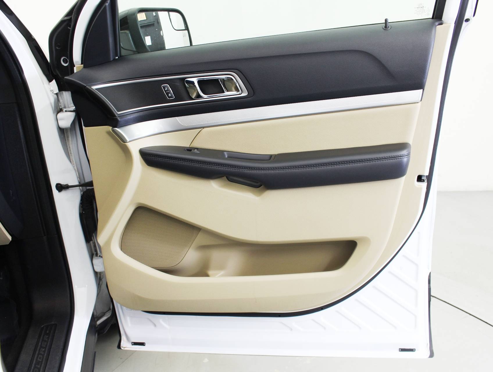 Florida Fine Cars - Used FORD EXPLORER 2016 HOLLYWOOD XLT