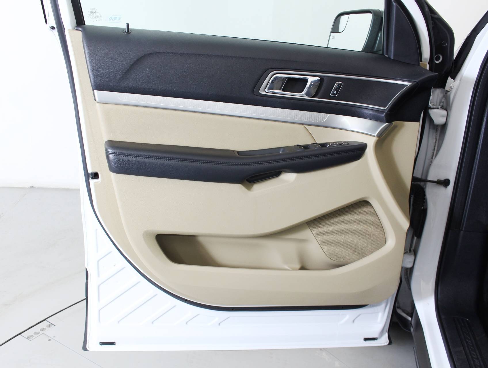 Florida Fine Cars - Used FORD EXPLORER 2016 HOLLYWOOD XLT