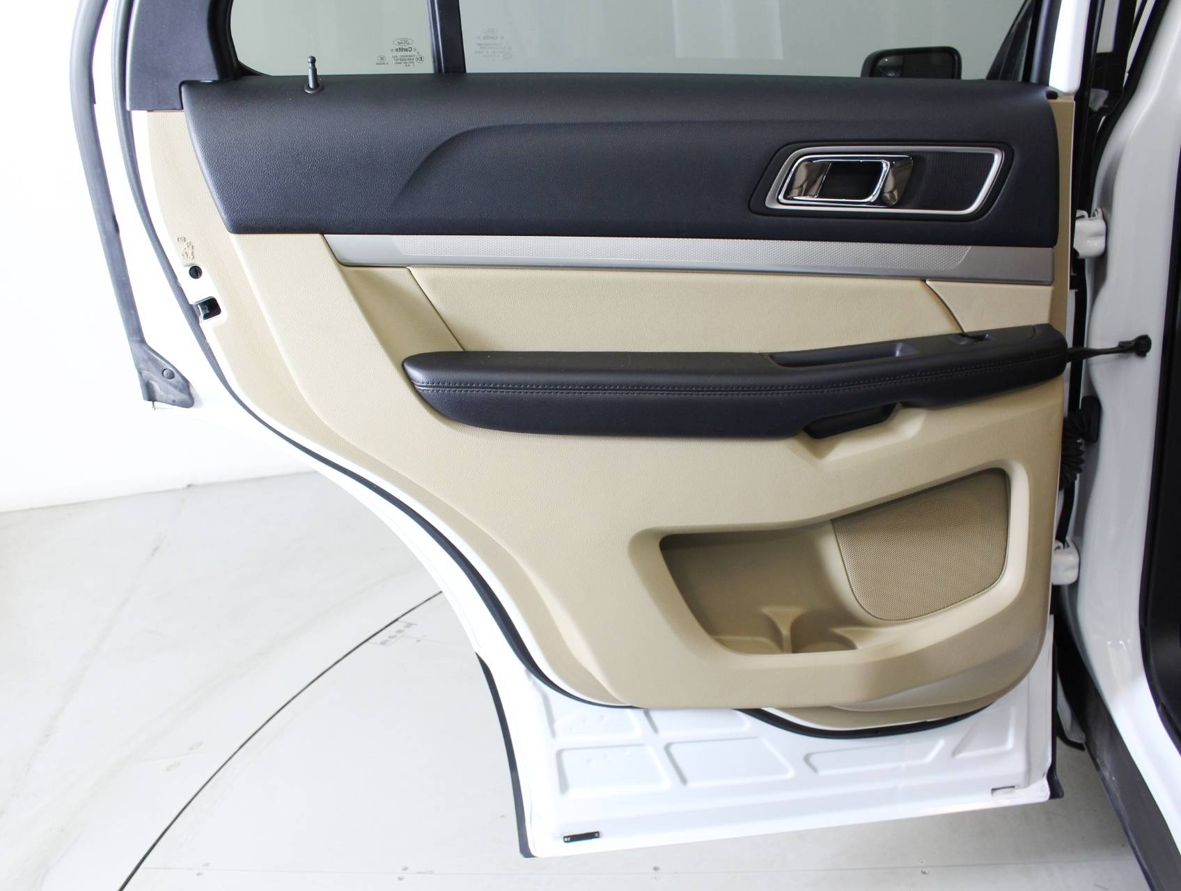 Florida Fine Cars - Used FORD EXPLORER 2016 HOLLYWOOD XLT