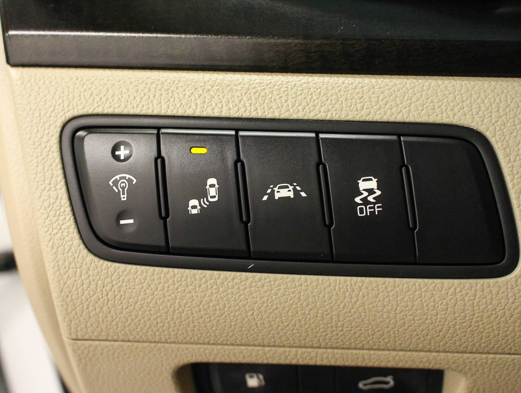 Florida Fine Cars - Used KIA CADENZA 2015 MIAMI Premium Tech Package