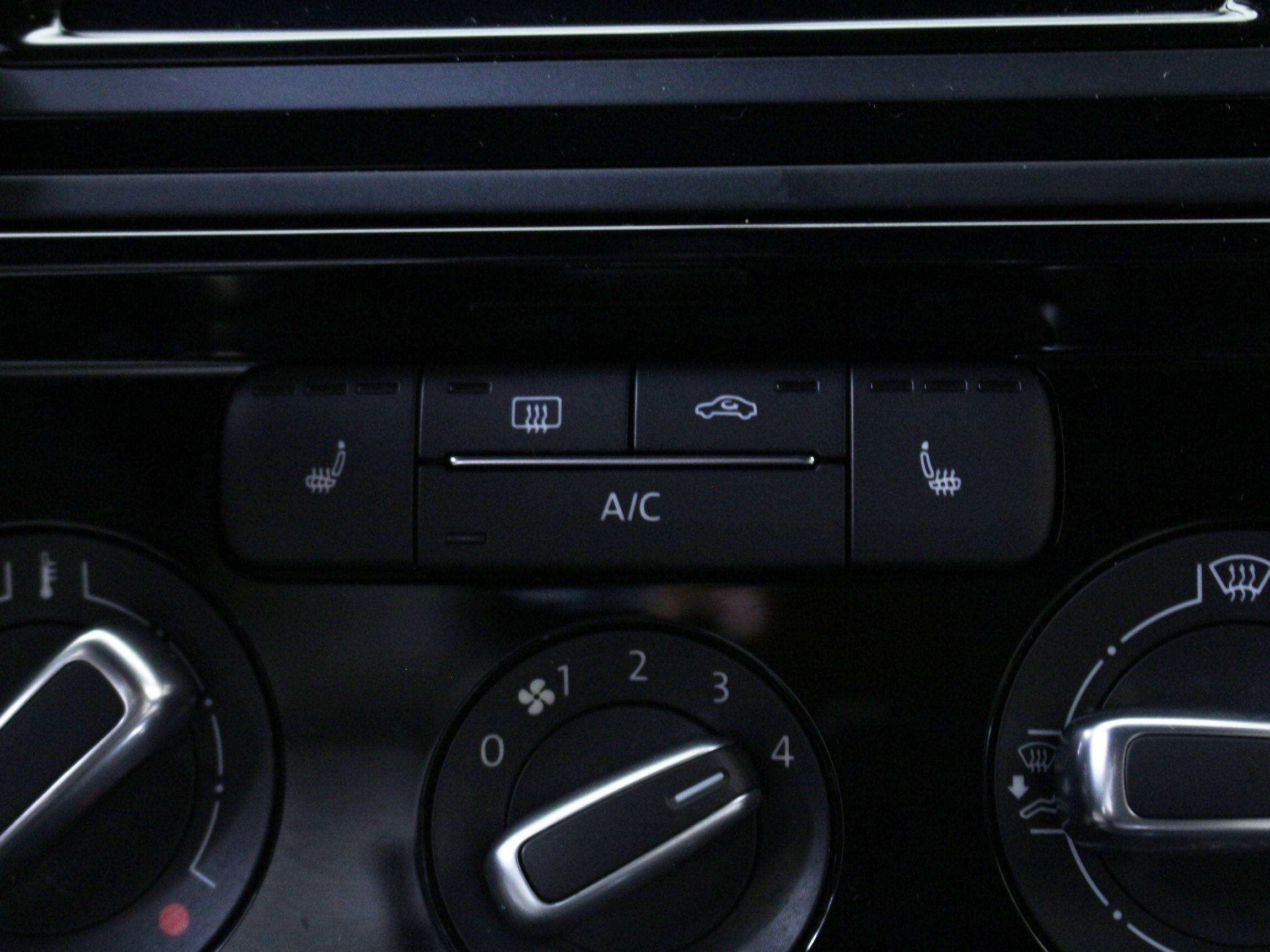 Florida Fine Cars - Used VOLKSWAGEN JETTA 2016 HOLLYWOOD 1.8t Sport