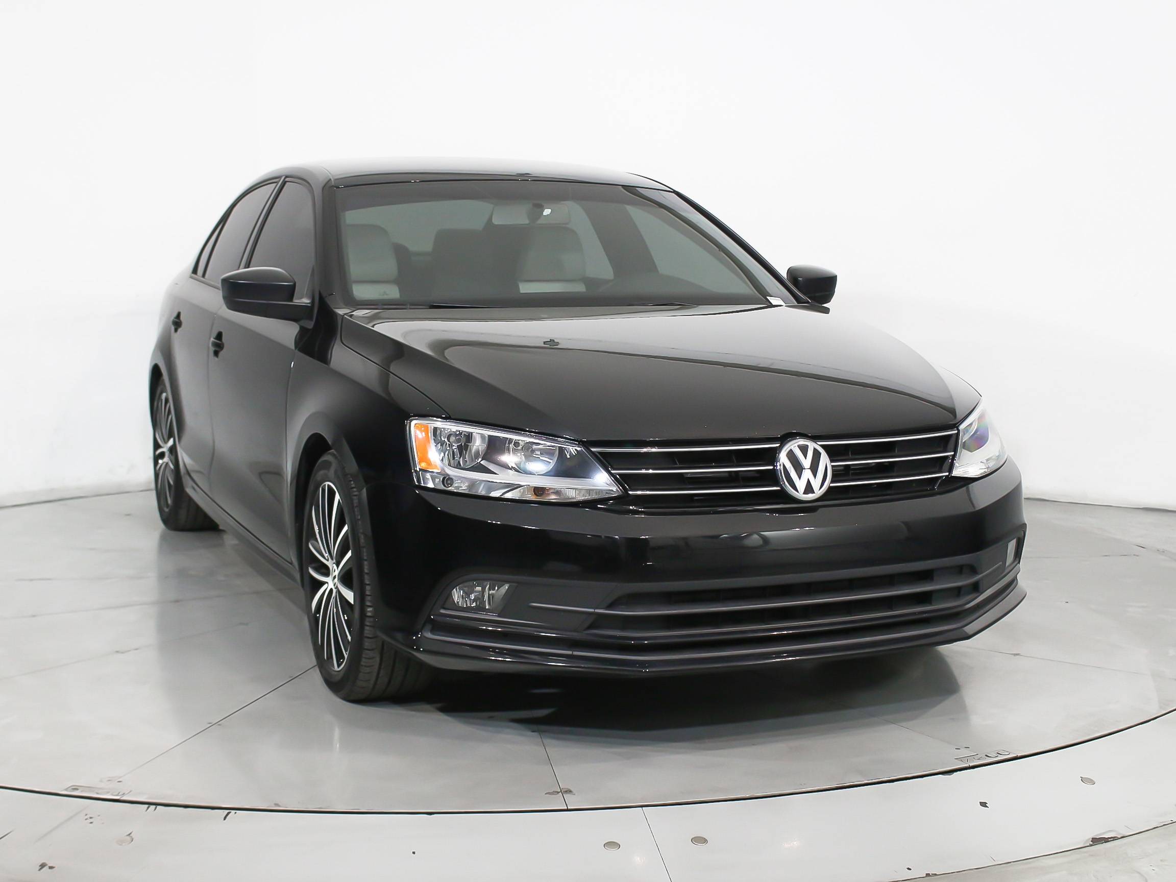 Florida Fine Cars - Used VOLKSWAGEN JETTA 2016 HOLLYWOOD 1.8t Sport