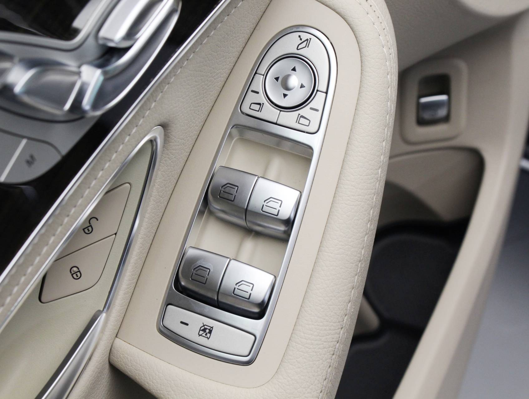 Florida Fine Cars - Used MERCEDES-BENZ C CLASS 2015 WEST PALM C300