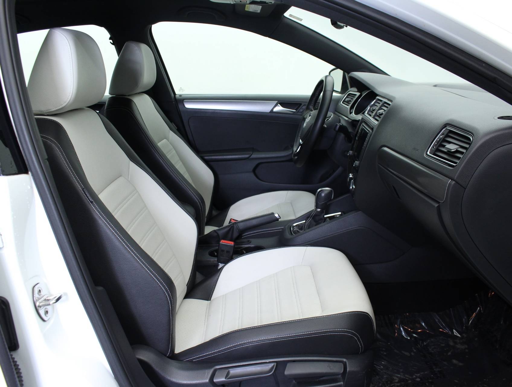 Florida Fine Cars - Used VOLKSWAGEN JETTA 2016 MIAMI 1.8t Sport