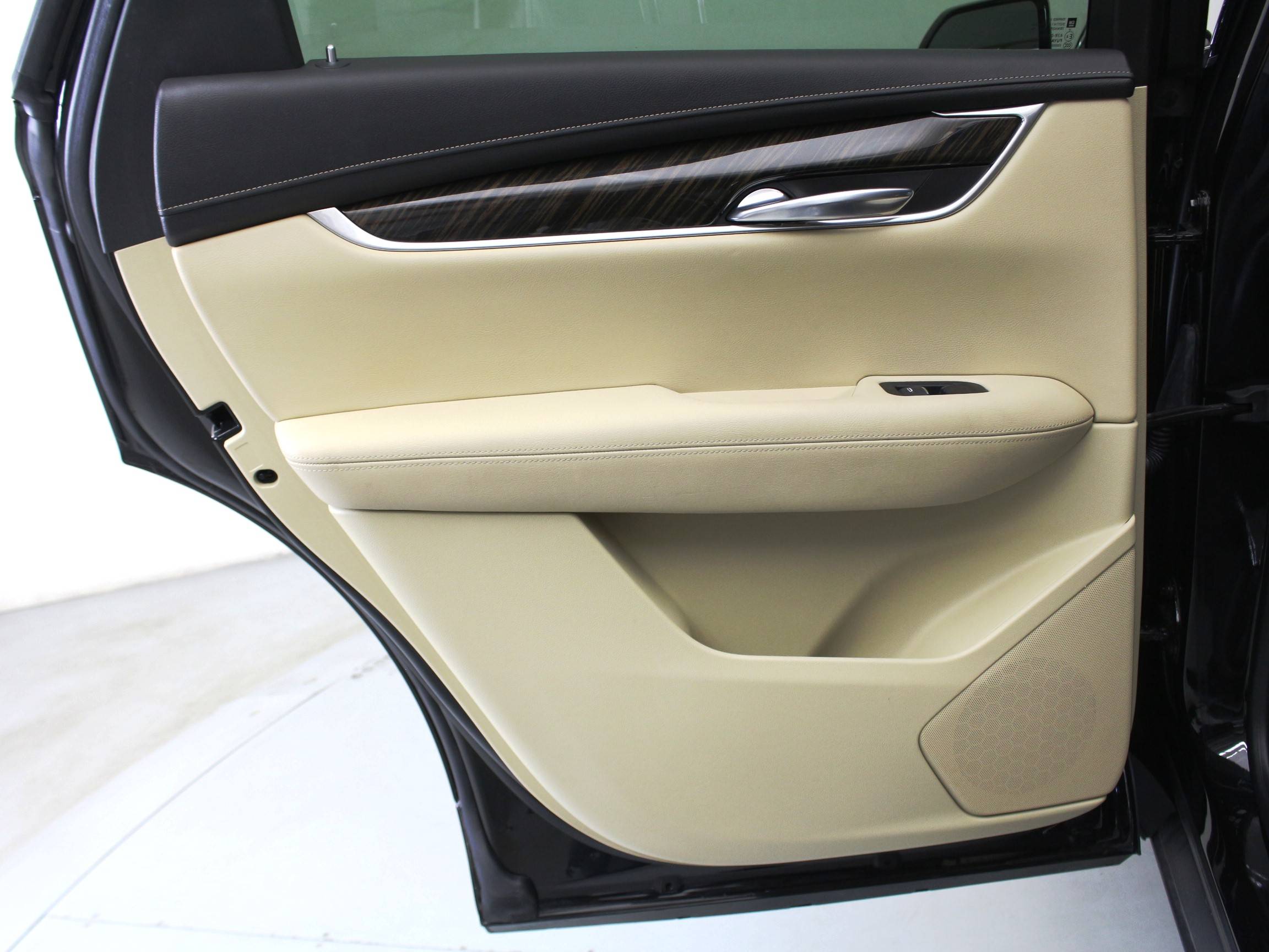 Florida Fine Cars - Used Cadillac XT5 2017 MIAMI 