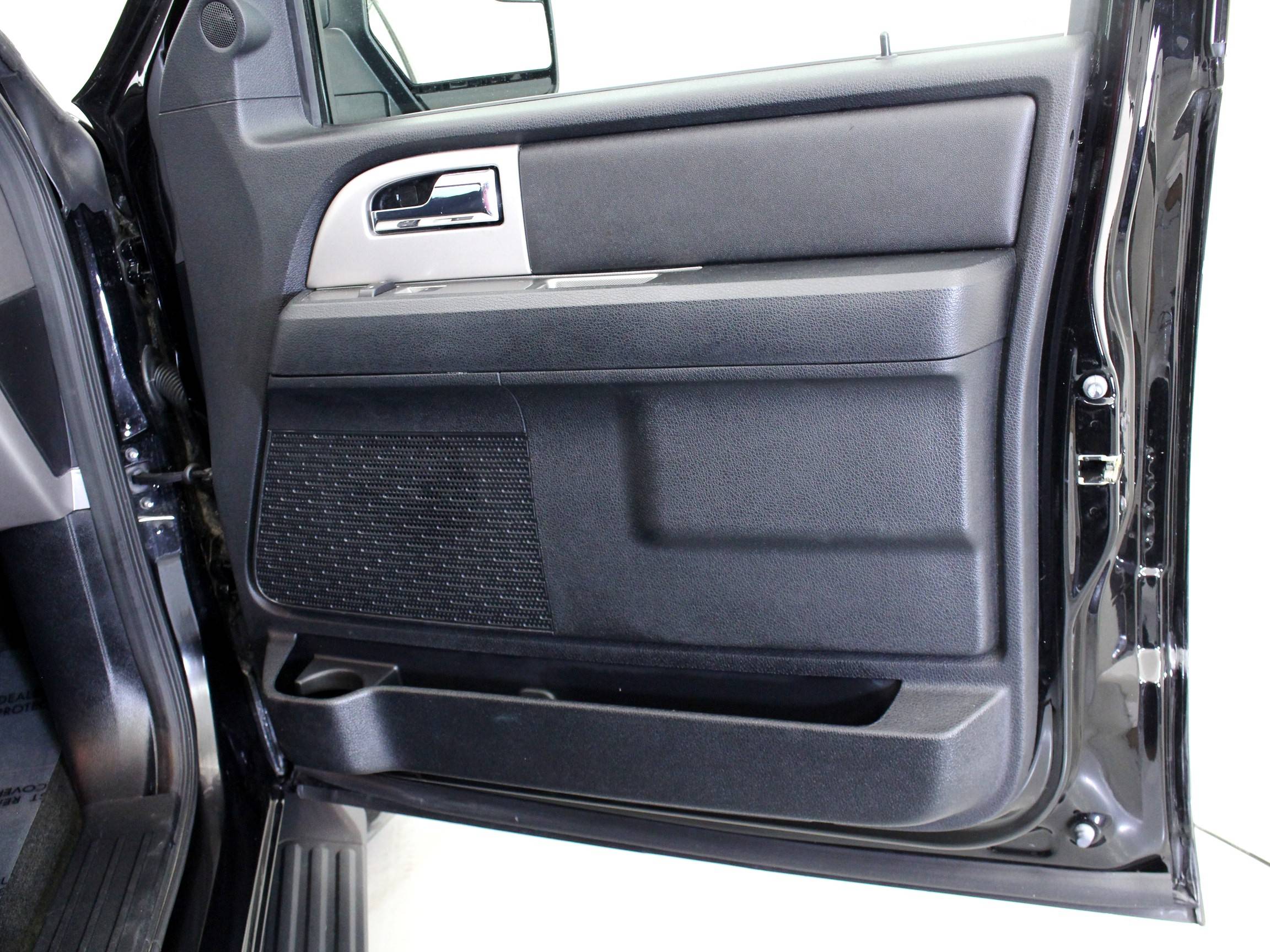 Florida Fine Cars - Used FORD EXPEDITION 2017 WEST PALM Xlt 4x4