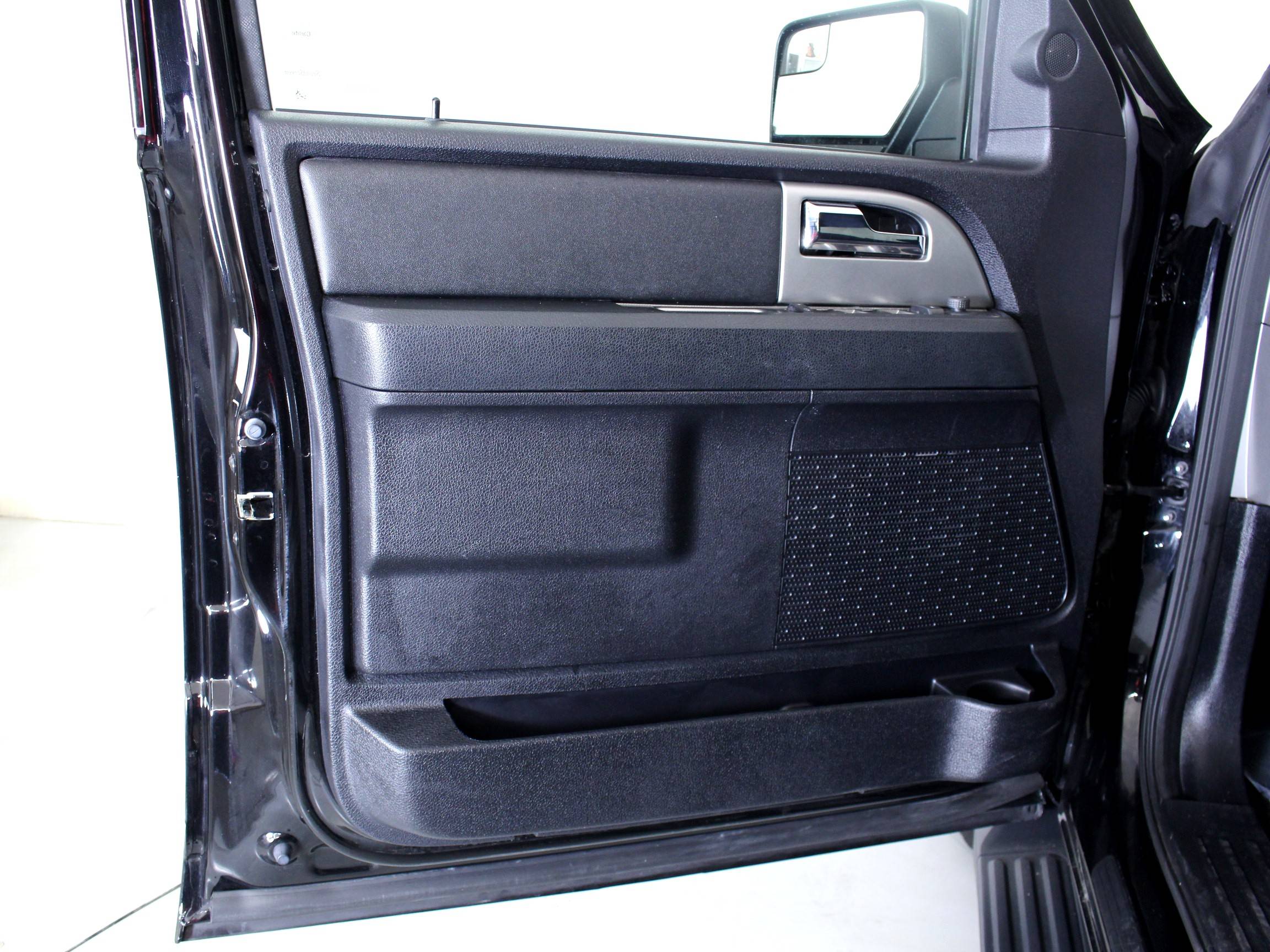 Florida Fine Cars - Used FORD EXPEDITION 2017 WEST PALM Xlt 4x4