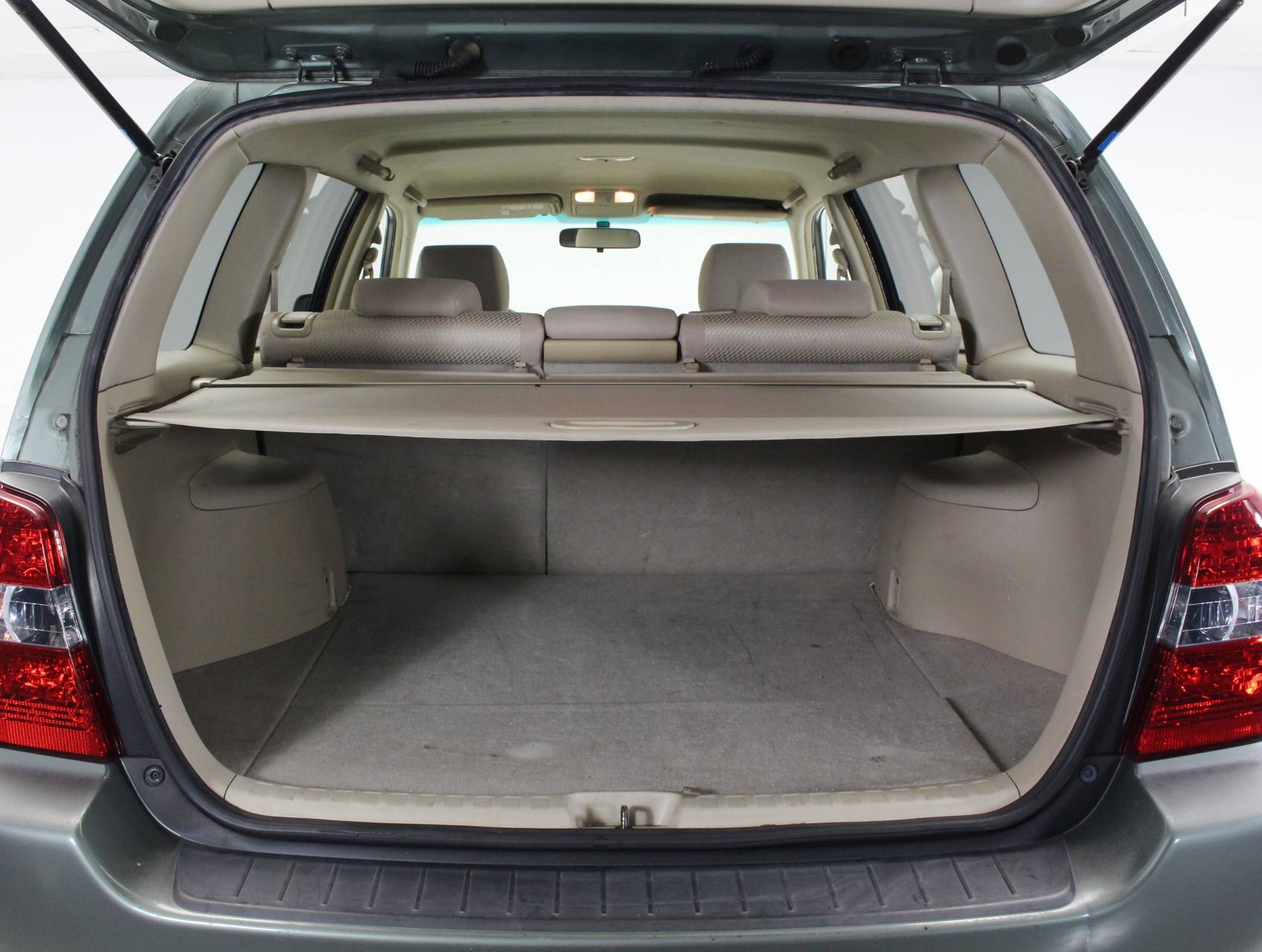 Florida Fine Cars - Used TOYOTA HIGHLANDER 2005 WEST PALM BASE