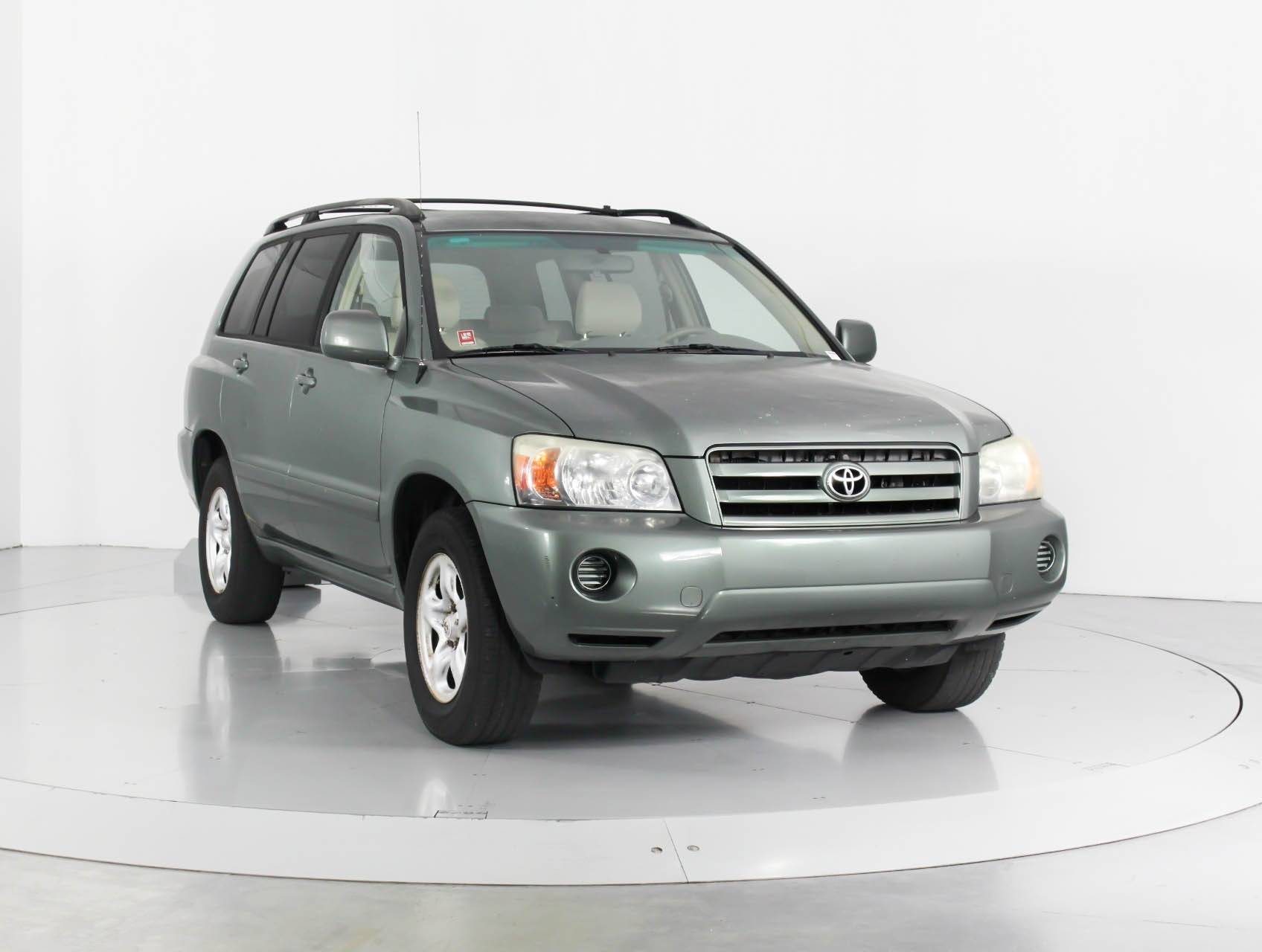 Florida Fine Cars - Used TOYOTA HIGHLANDER 2005 WEST PALM BASE