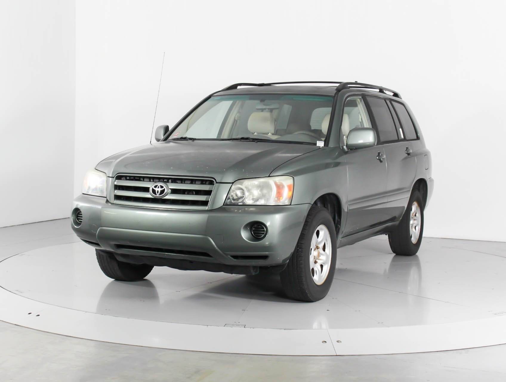 Florida Fine Cars - Used TOYOTA HIGHLANDER 2005 WEST PALM BASE