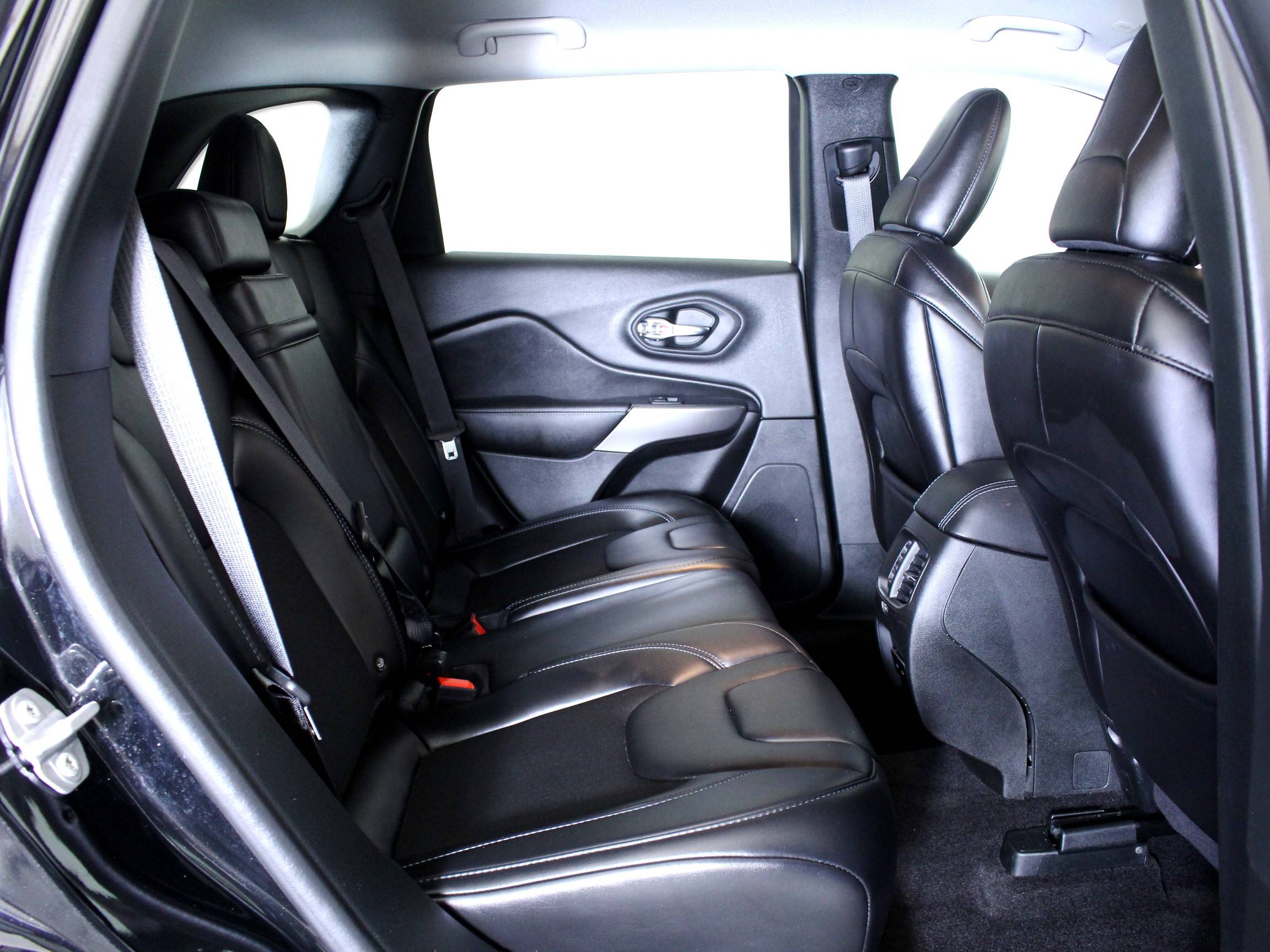 Florida Fine Cars - Used JEEP CHEROKEE 2019 HOLLYWOOD Latitude Plus 4x4