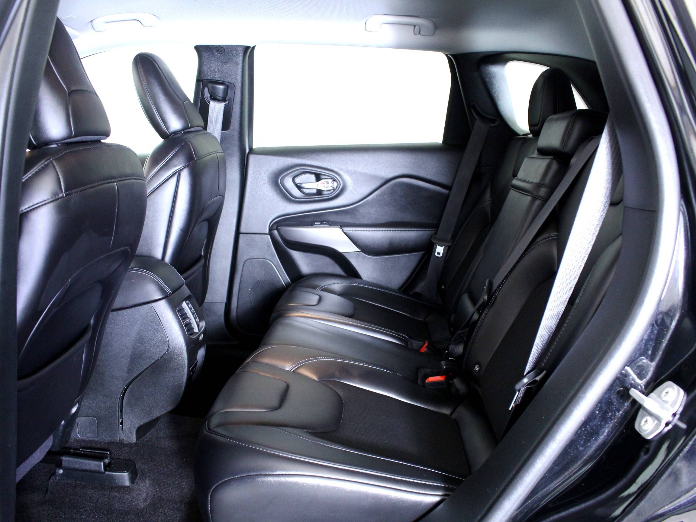 Florida Fine Cars - Used JEEP CHEROKEE 2019 HOLLYWOOD Latitude Plus 4x4