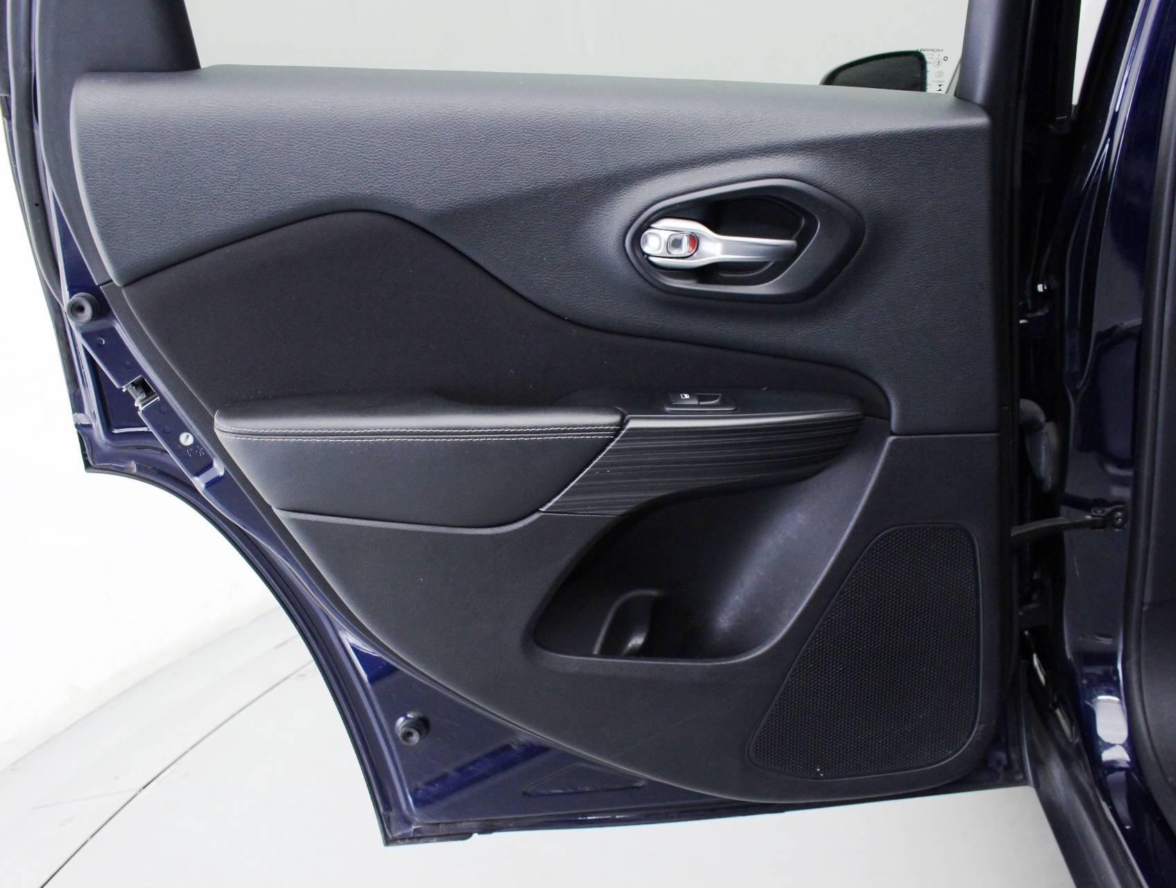 Florida Fine Cars - Used JEEP CHEROKEE 2015 HOLLYWOOD LATITUDE