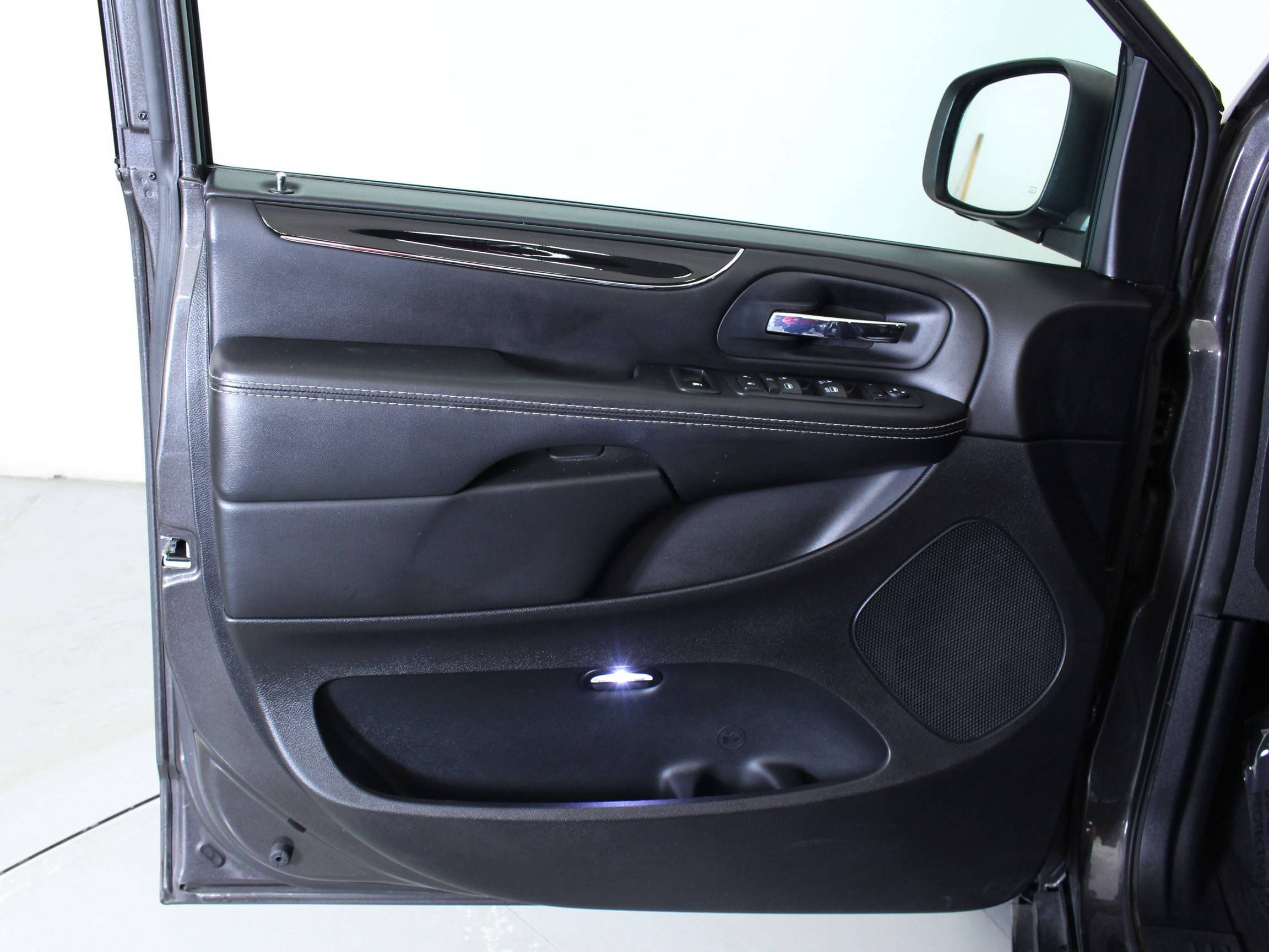 Florida Fine Cars - Used DODGE GRAND CARAVAN 2015 HOLLYWOOD SXT