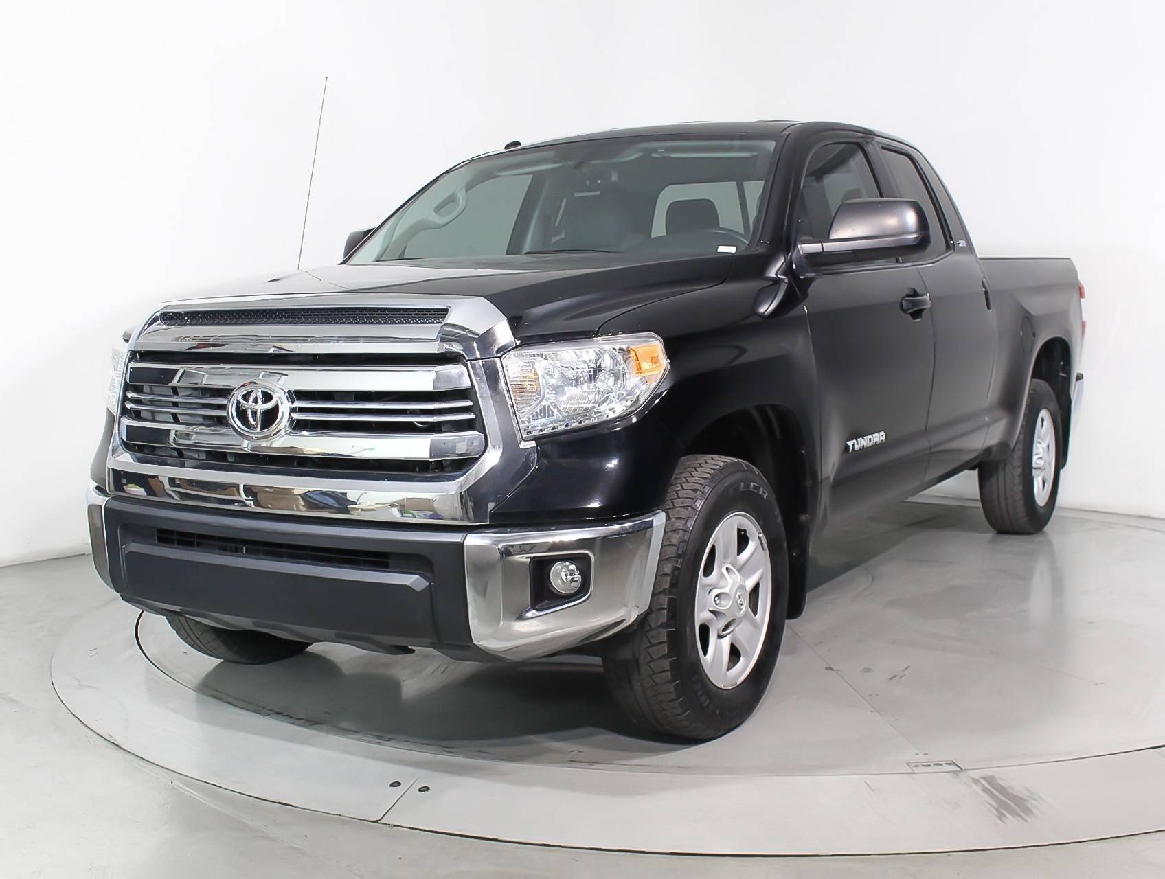 Florida Fine Cars - Used TOYOTA TUNDRA 2016 MIAMI Sr5