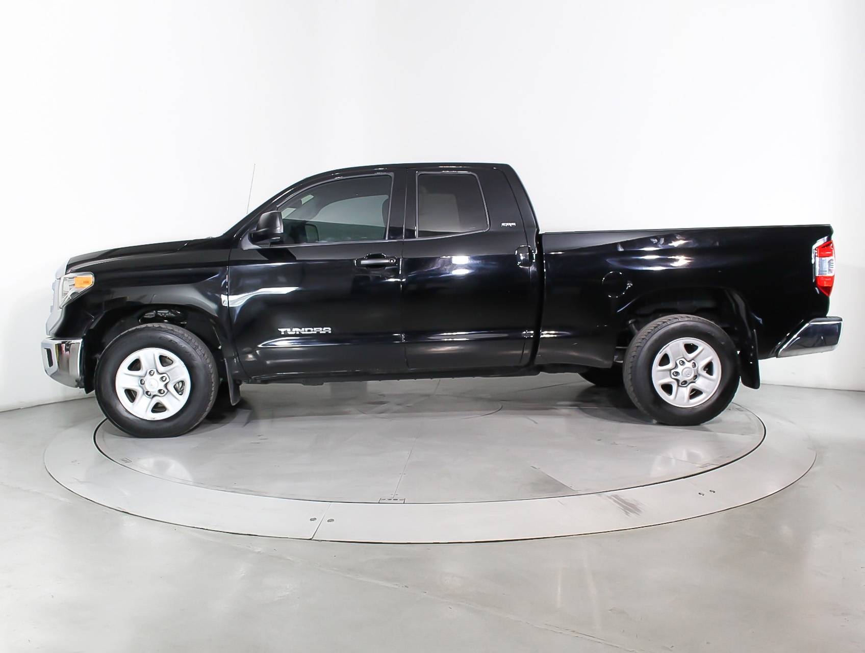 Florida Fine Cars - Used TOYOTA TUNDRA 2016 MIAMI Sr5