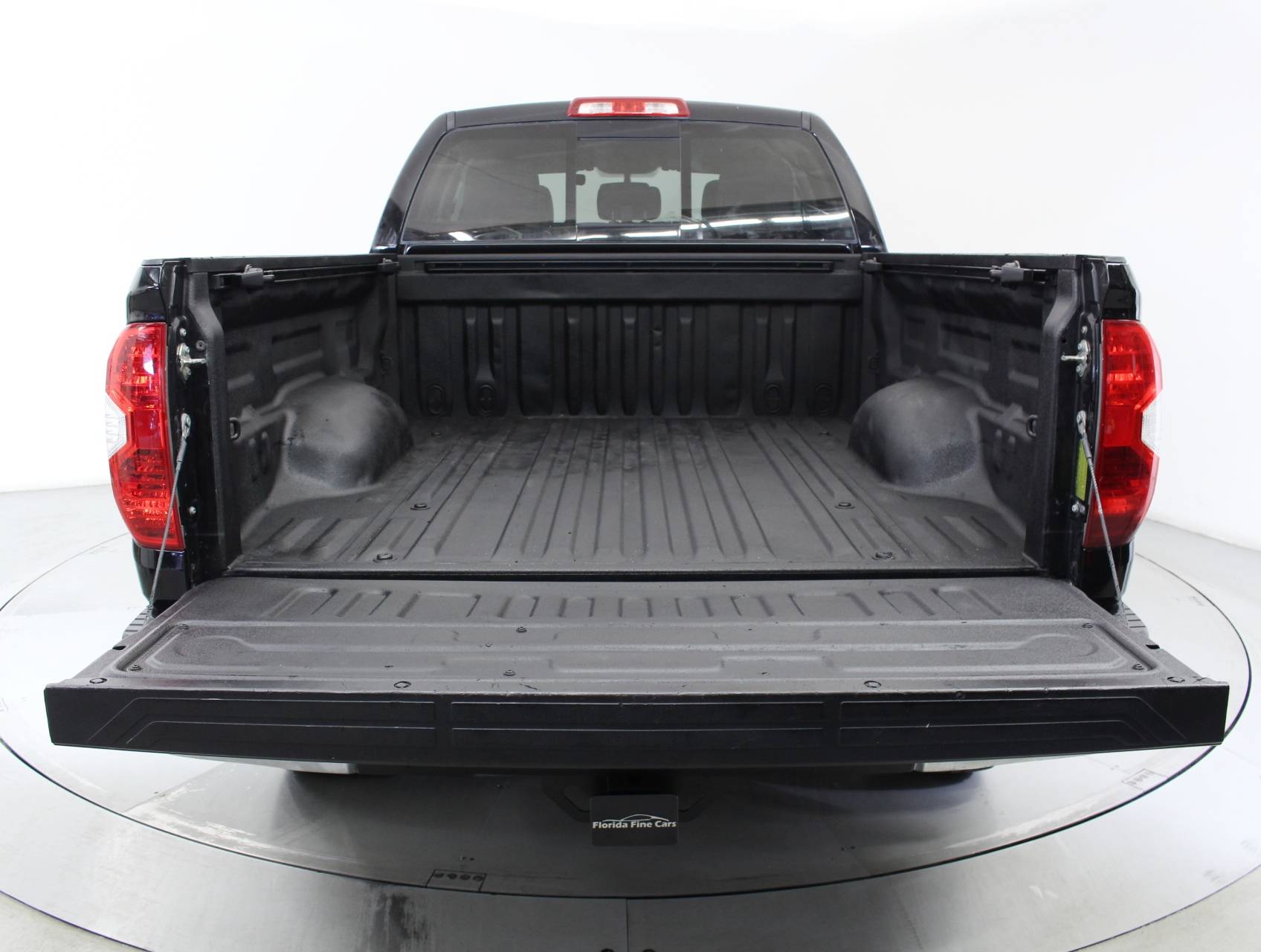 Florida Fine Cars - Used TOYOTA TUNDRA 2016 MIAMI Sr5