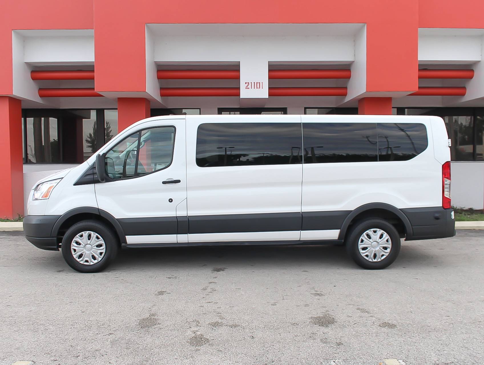 Florida Fine Cars - Used FORD TRANSIT WAGON 2017 HOLLYWOOD Xlt Transit Wagon