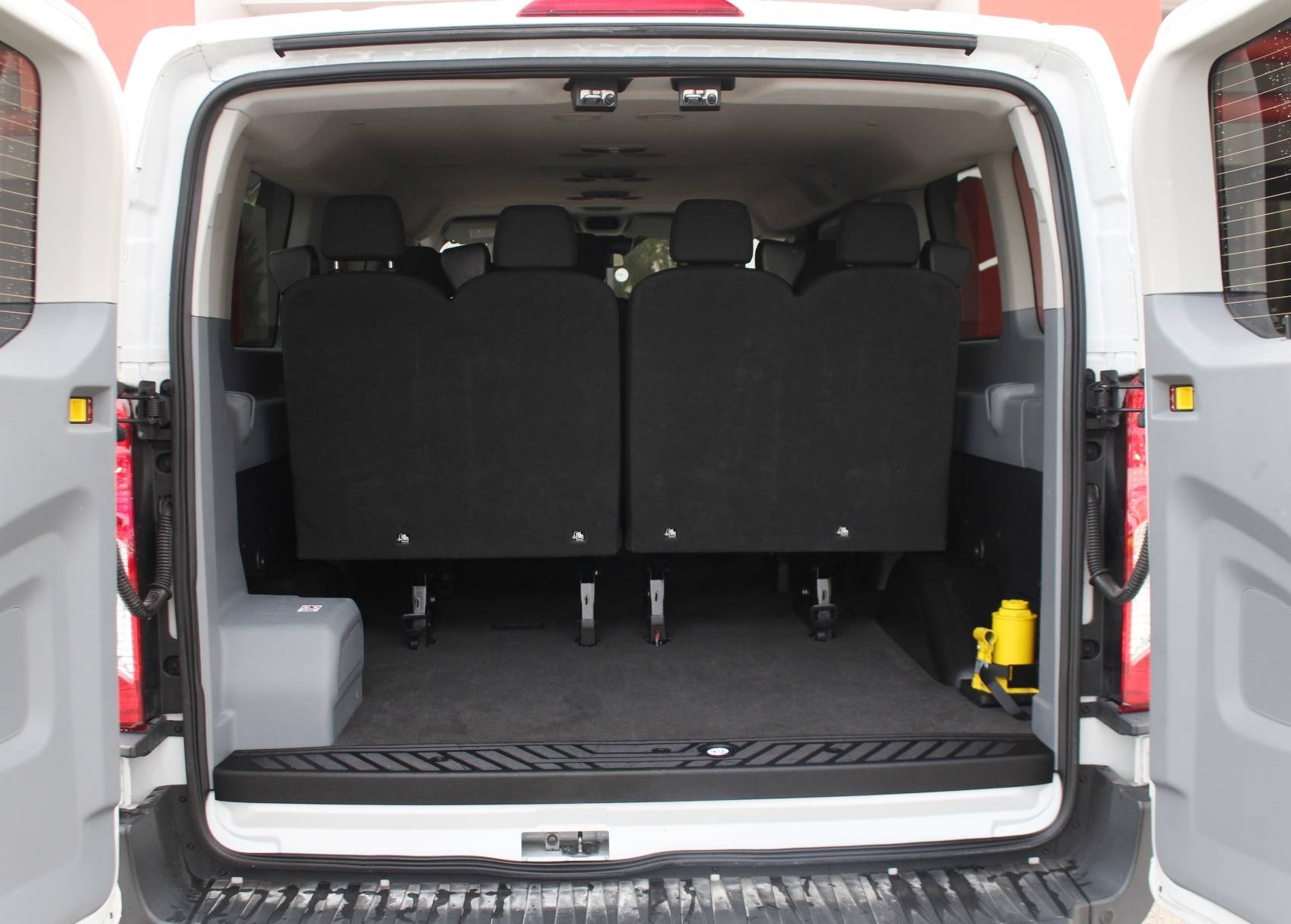 Florida Fine Cars - Used FORD TRANSIT WAGON 2017 HOLLYWOOD Xlt Transit Wagon