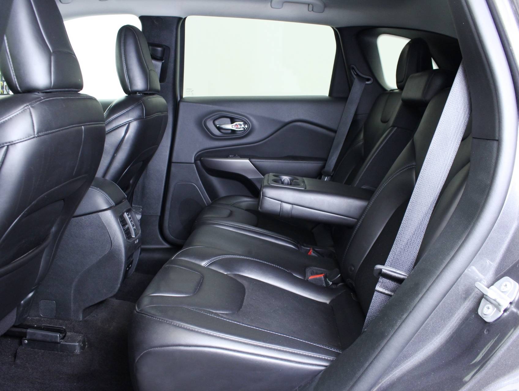 Florida Fine Cars - Used JEEP CHEROKEE 2019 MARGATE LATITUDE PLUS