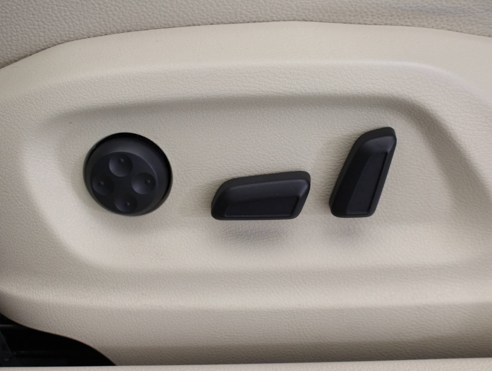 Florida Fine Cars - Used VOLKSWAGEN TIGUAN 2017 MIAMI WOLFSBURG EDITION