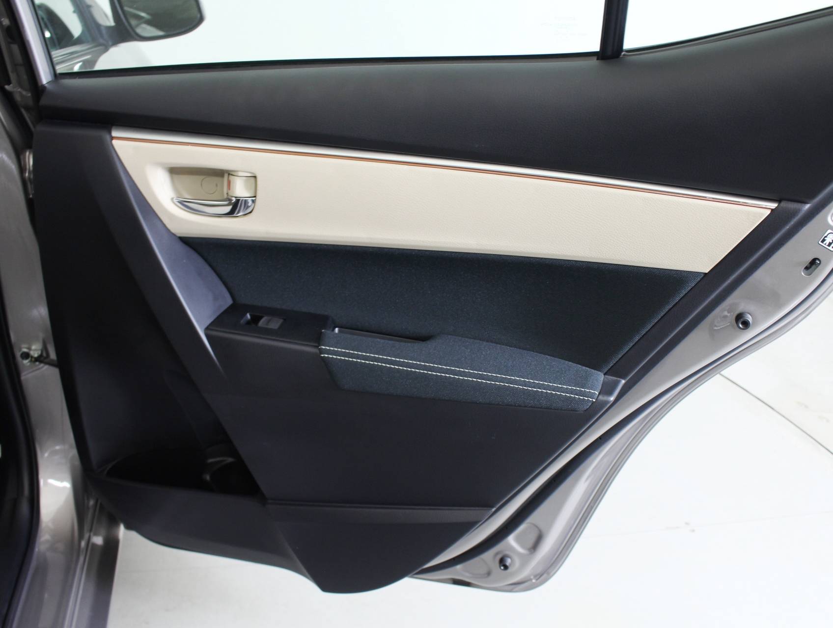 Florida Fine Cars - Used TOYOTA COROLLA 2016 MIAMI Le