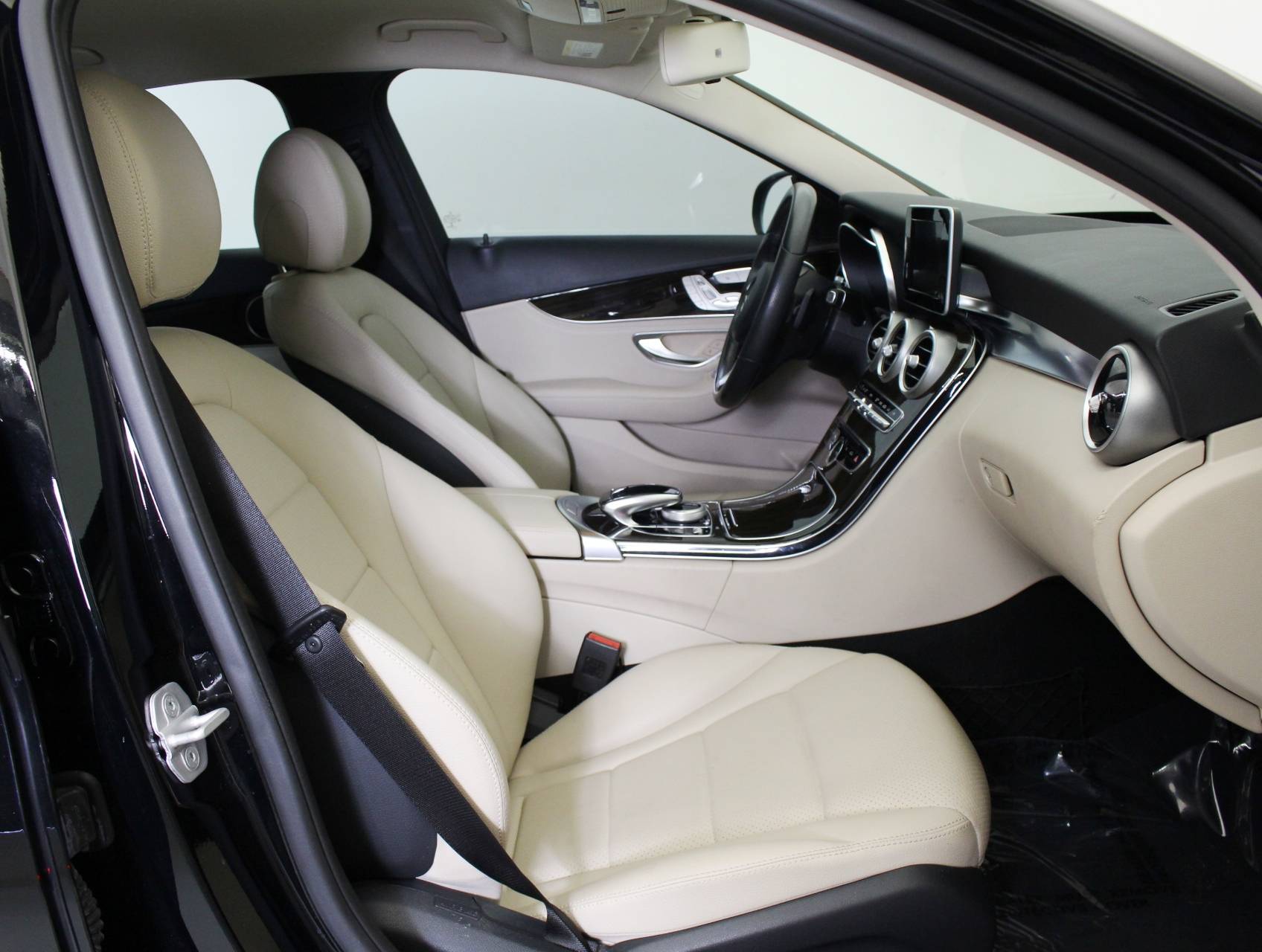 Florida Fine Cars - Used MERCEDES-BENZ C CLASS 2015 HOLLYWOOD C300