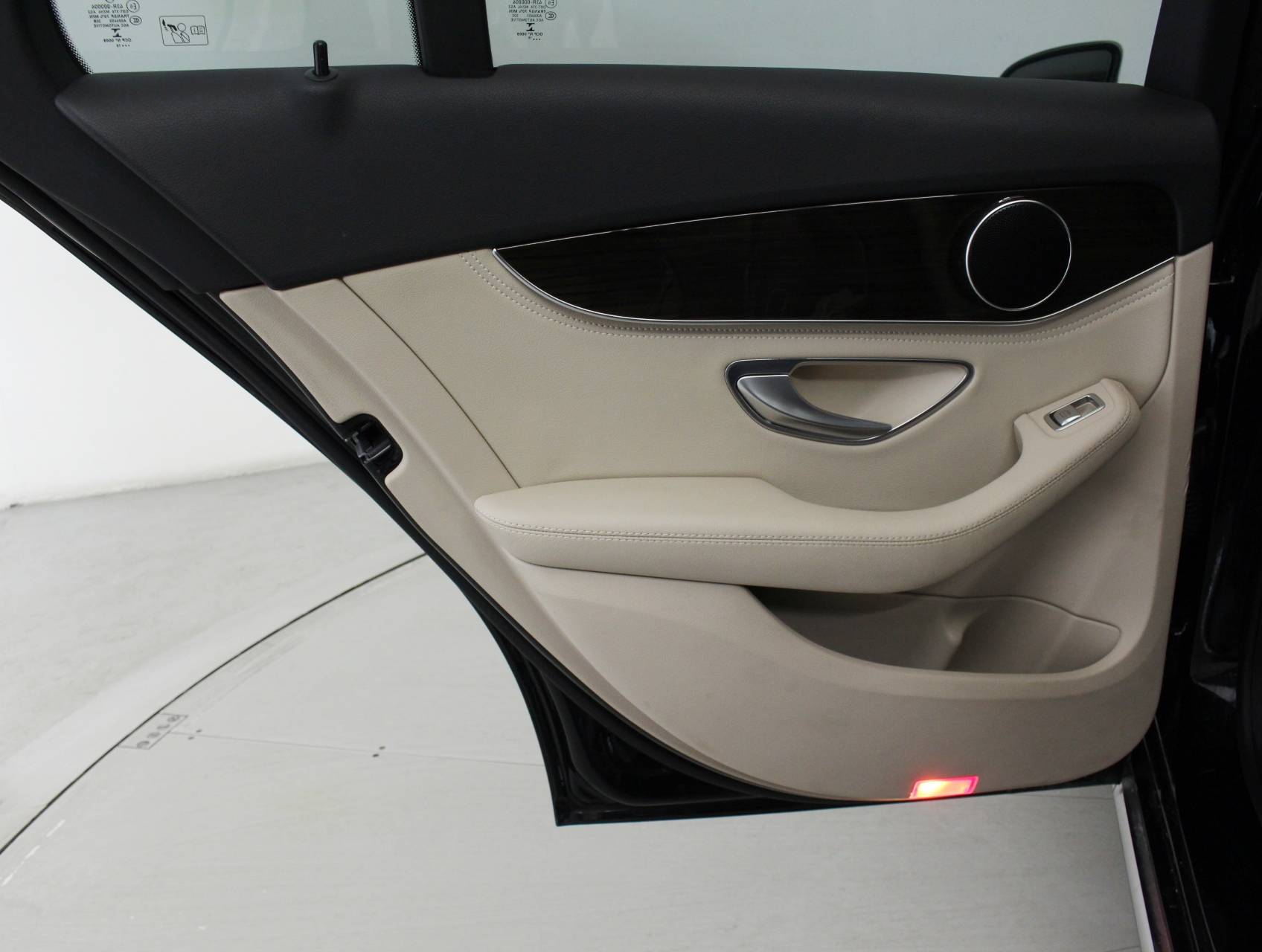 Florida Fine Cars - Used MERCEDES-BENZ C CLASS 2015 HOLLYWOOD C300