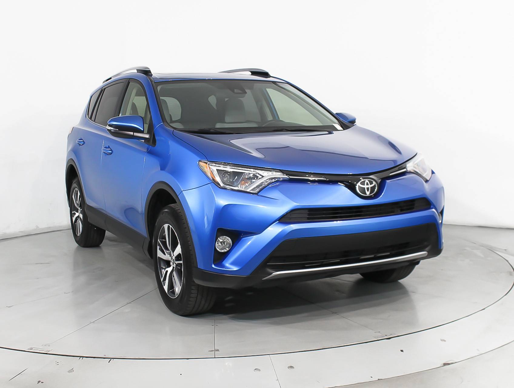 Florida Fine Cars - Used TOYOTA RAV4 2017 MIAMI Xle Awd