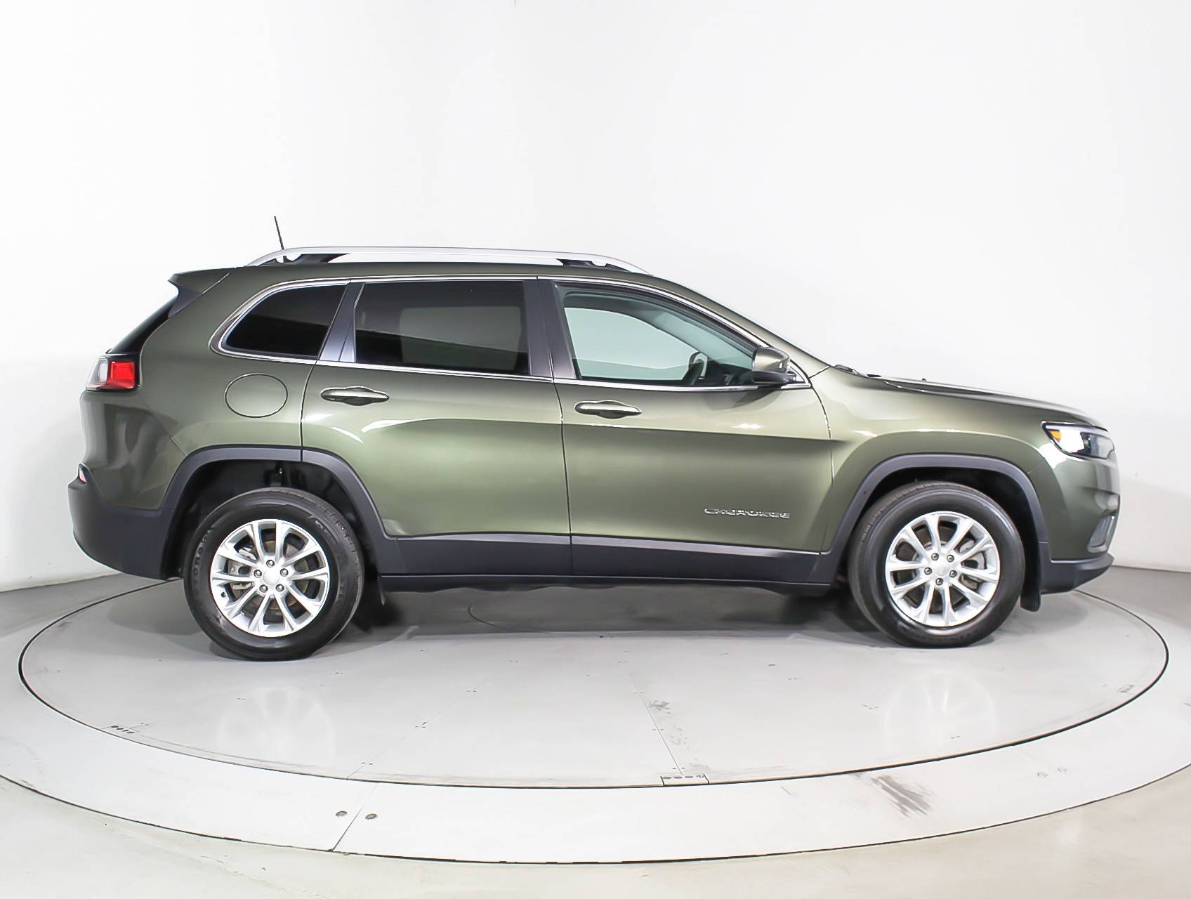 Florida Fine Cars - Used JEEP CHEROKEE 2019 MIAMI LATITUDE